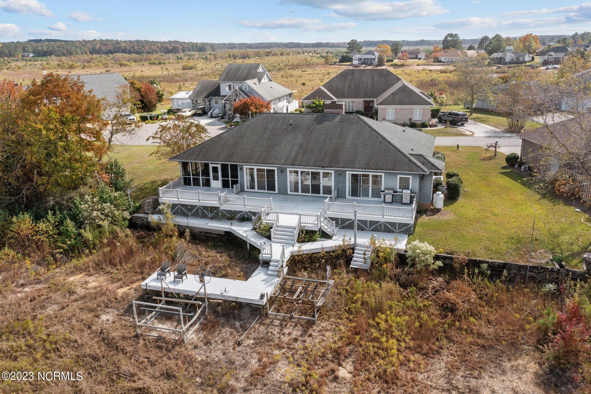 867 Castleberry Court Property Photo 8
