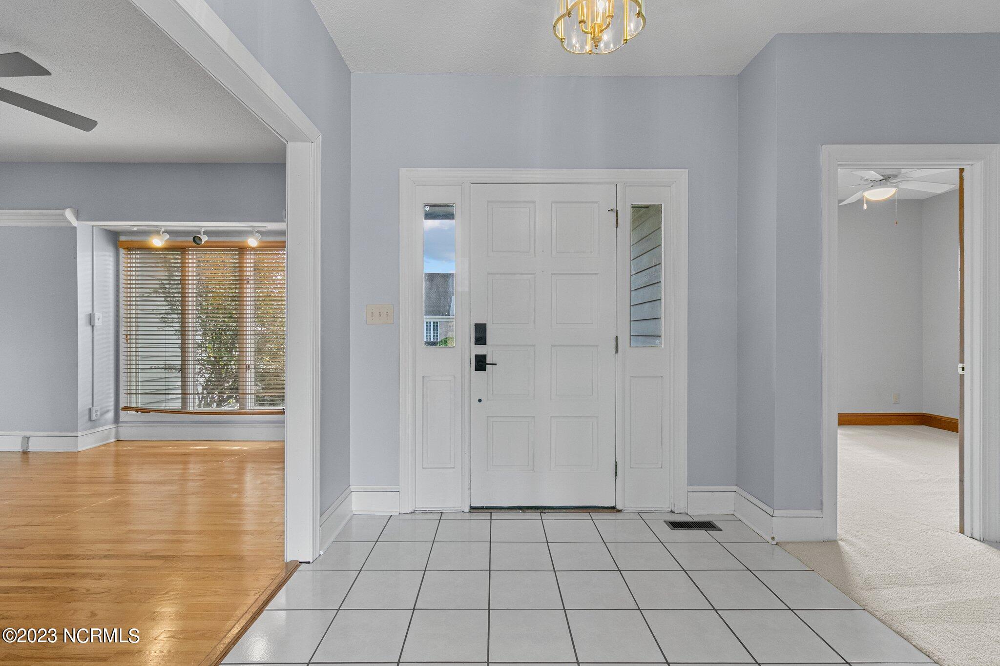 867 Castleberry Court Property Photo 10