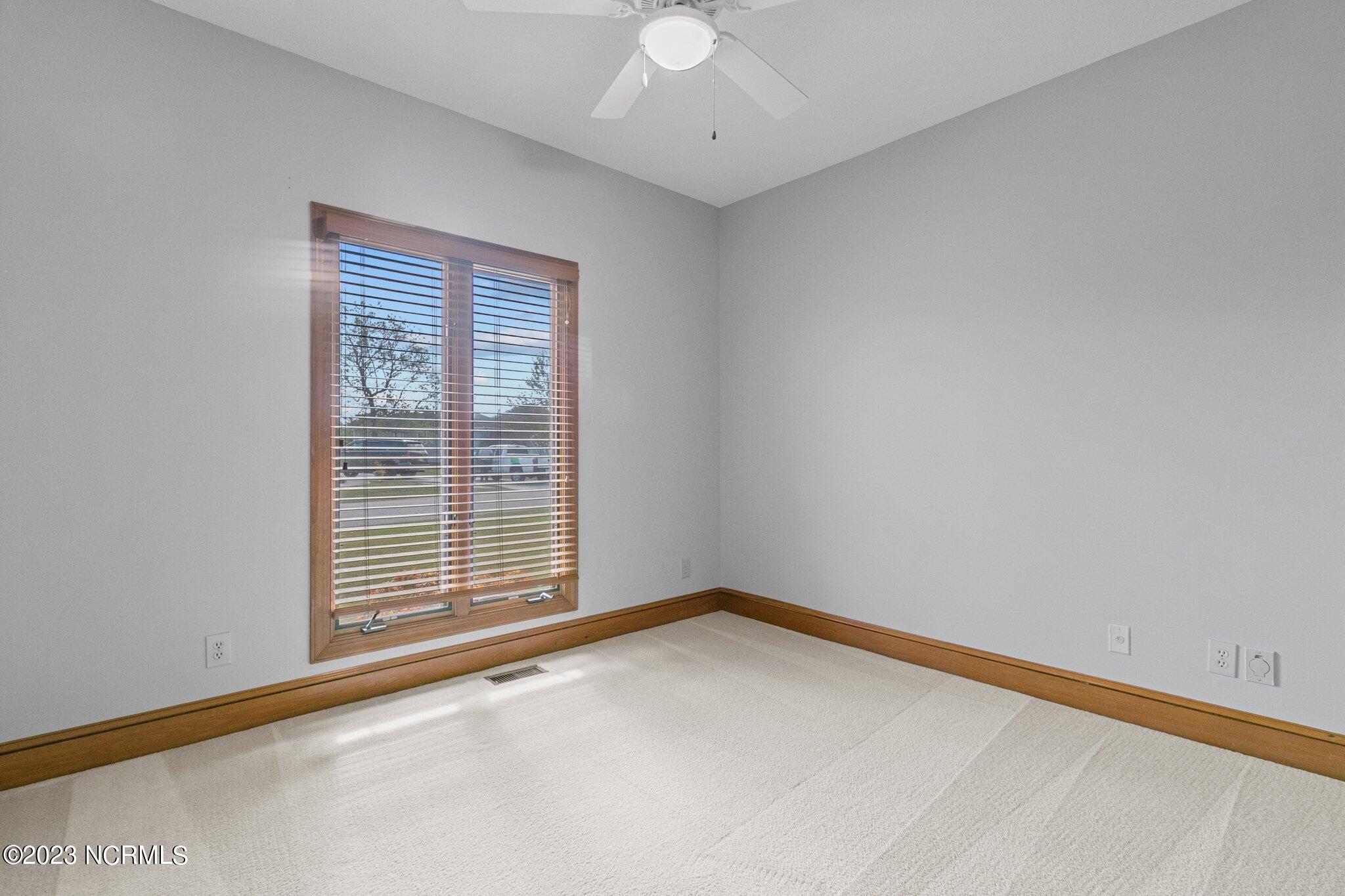 867 Castleberry Court Property Photo 11