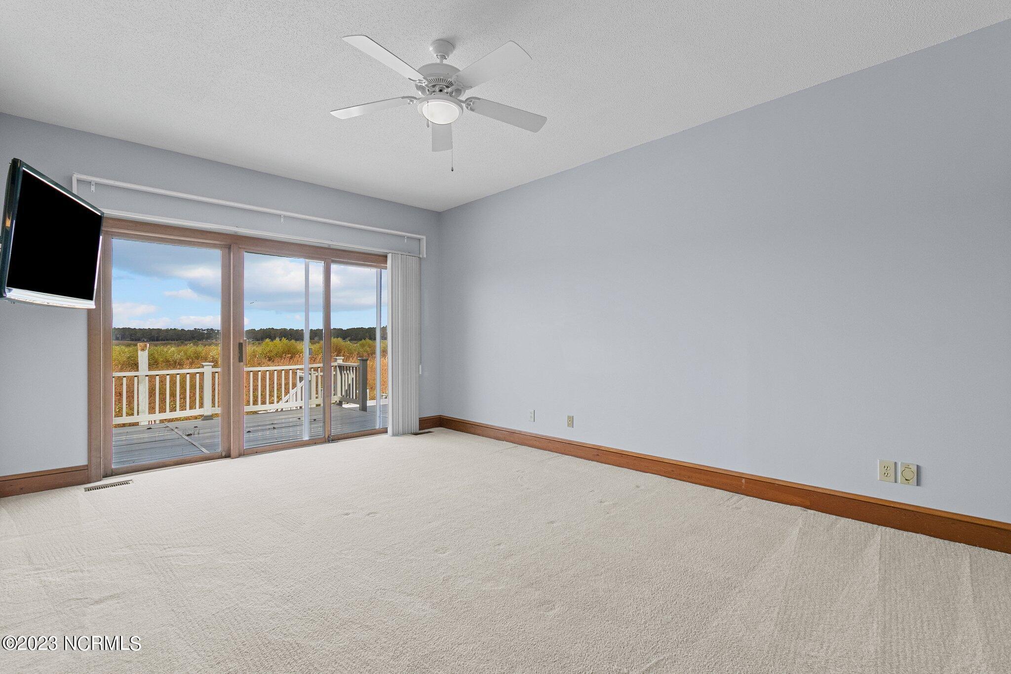 867 Castleberry Court Property Photo 13