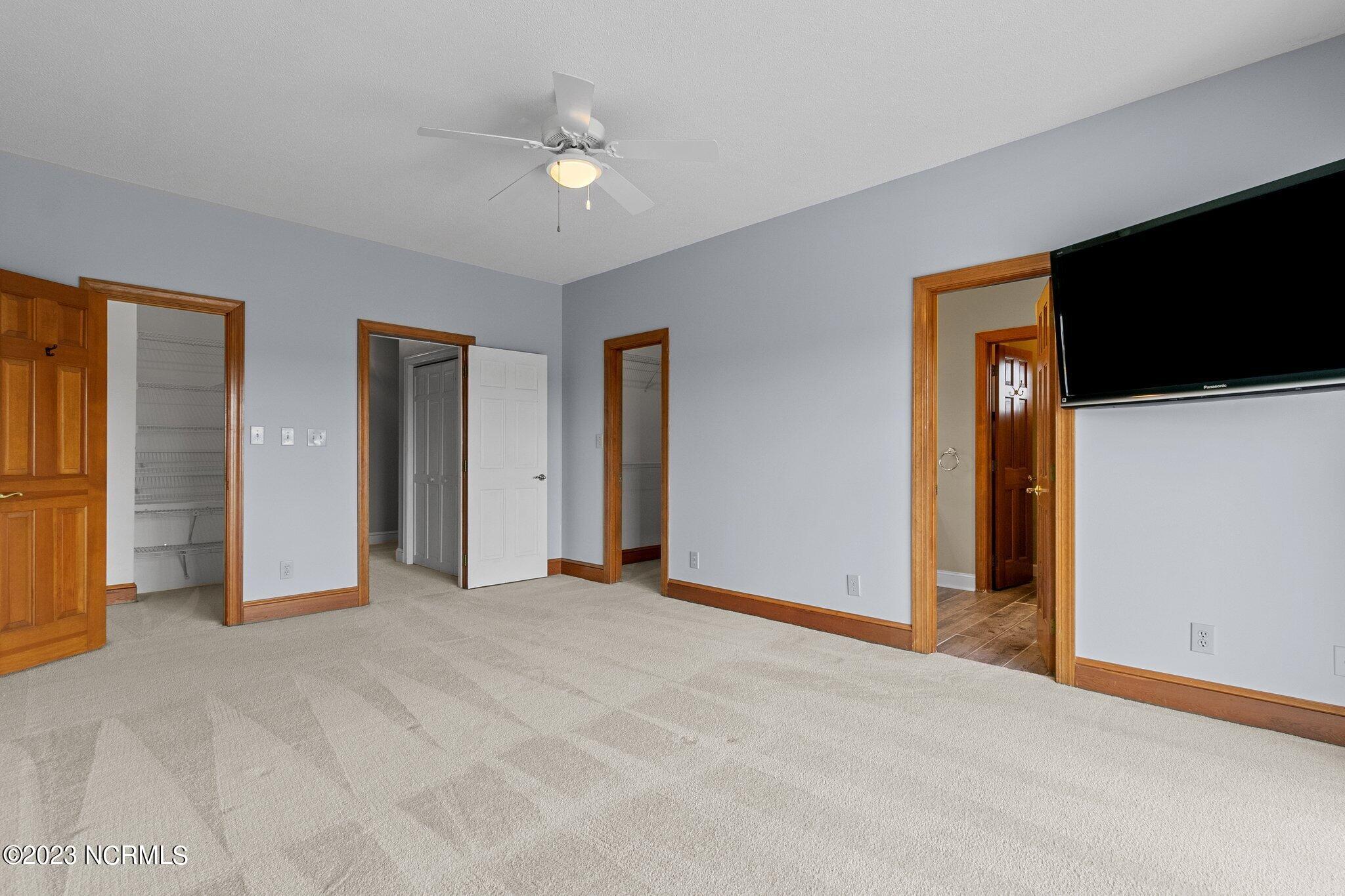 867 Castleberry Court Property Photo 14