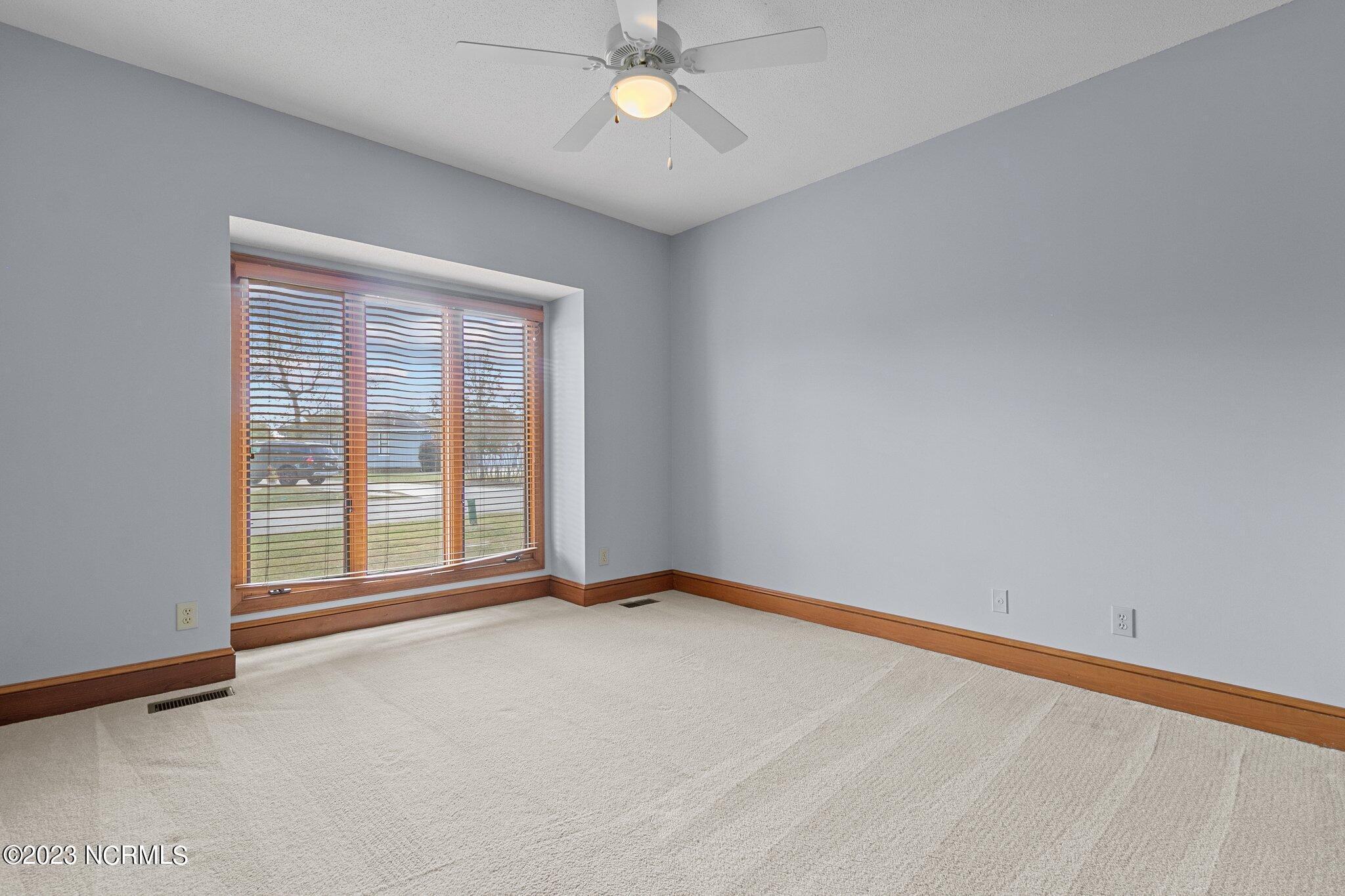 867 Castleberry Court Property Photo 19