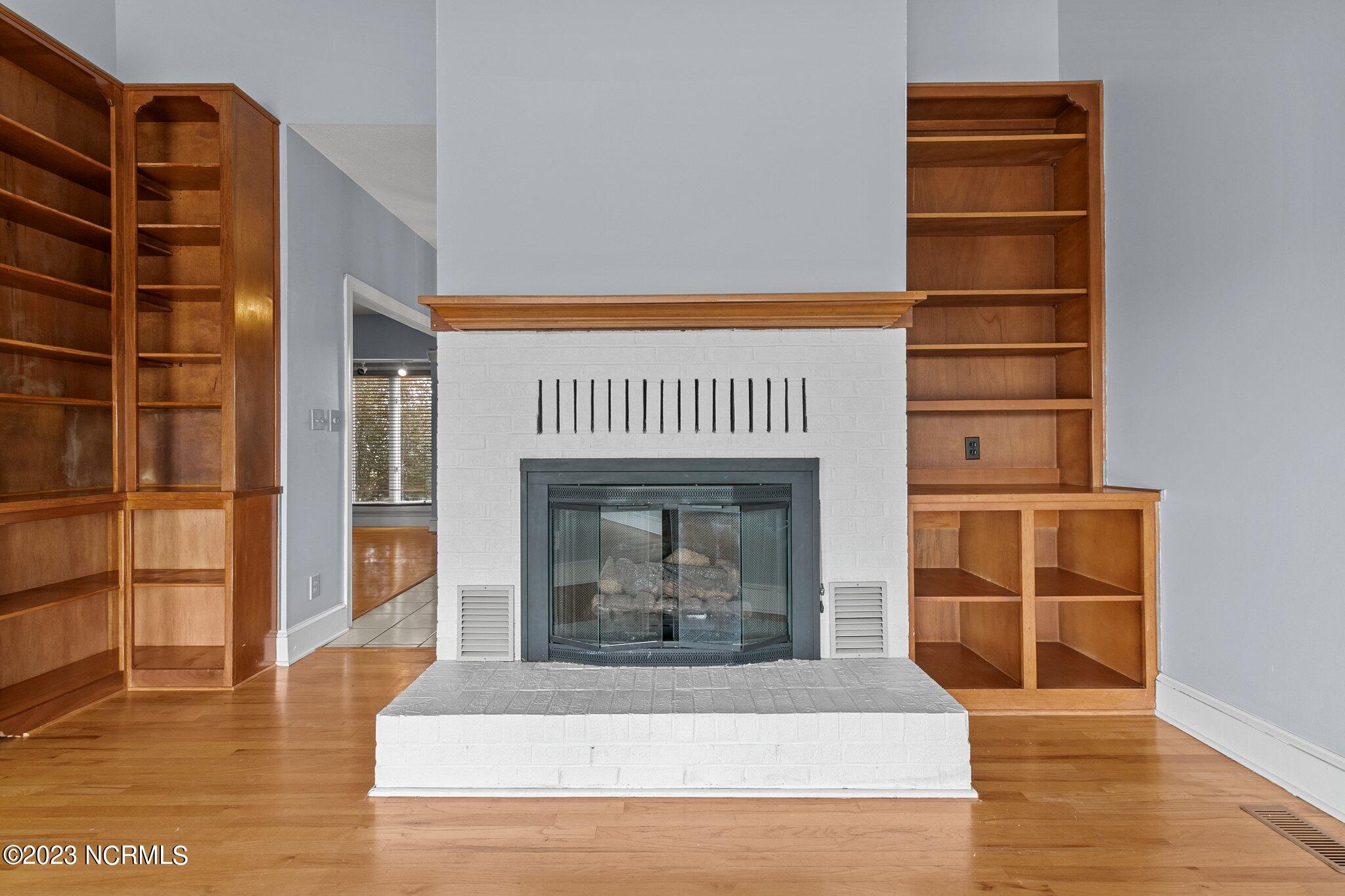 867 Castleberry Court Property Photo 31