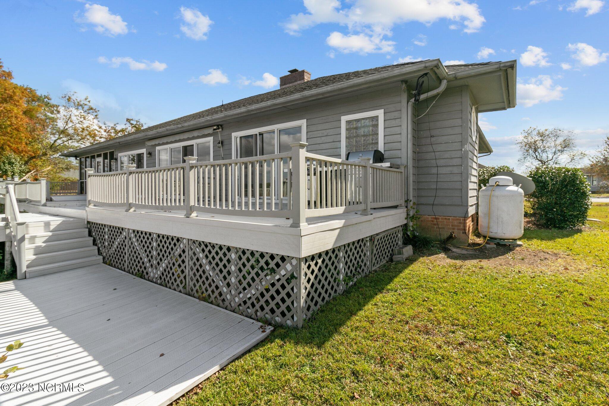 867 Castleberry Court Property Photo 42