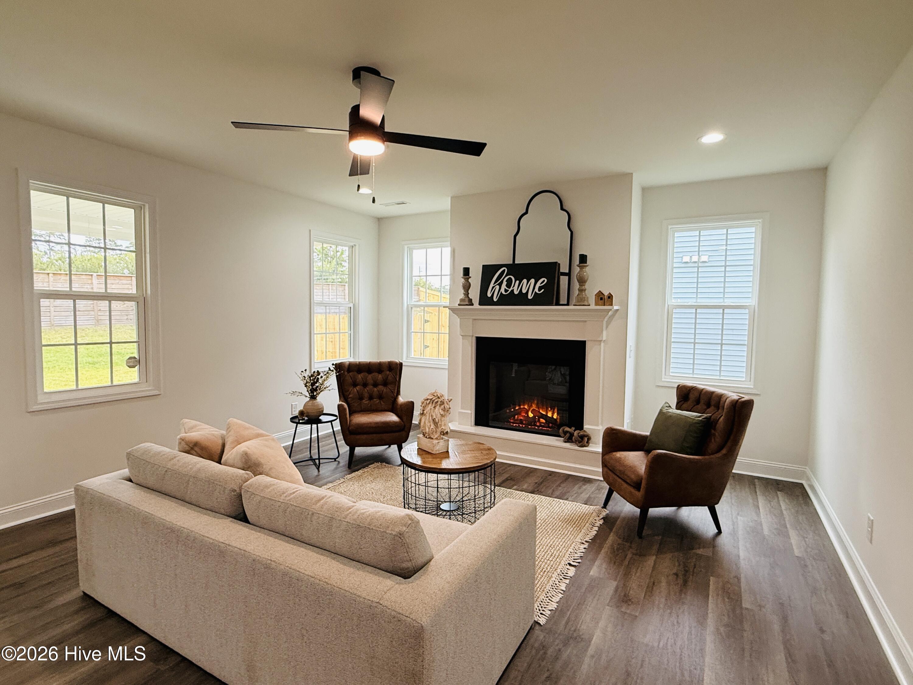 336 Steelwood Street Property Photo 9