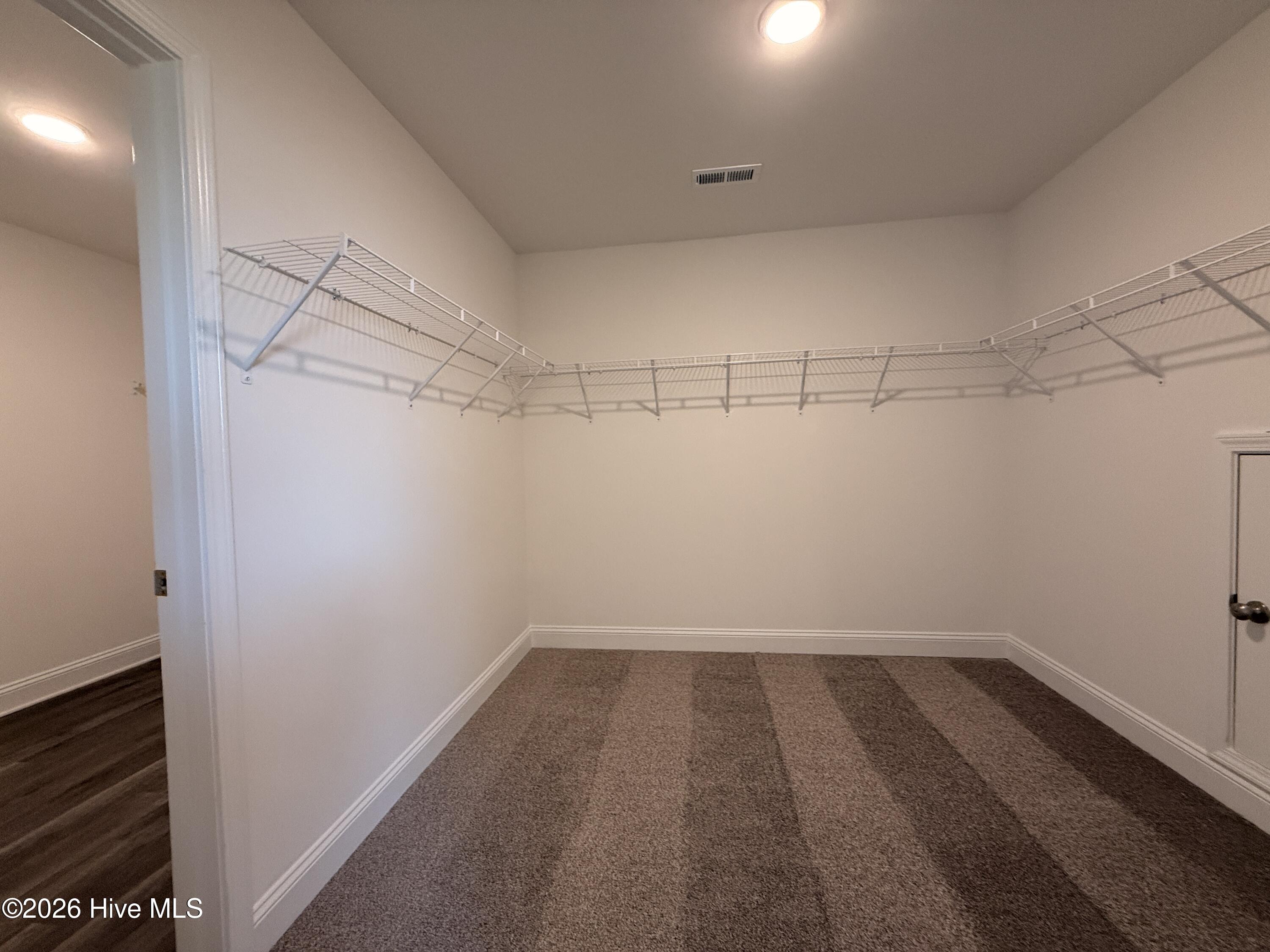 336 Steelwood Street Property Photo 35