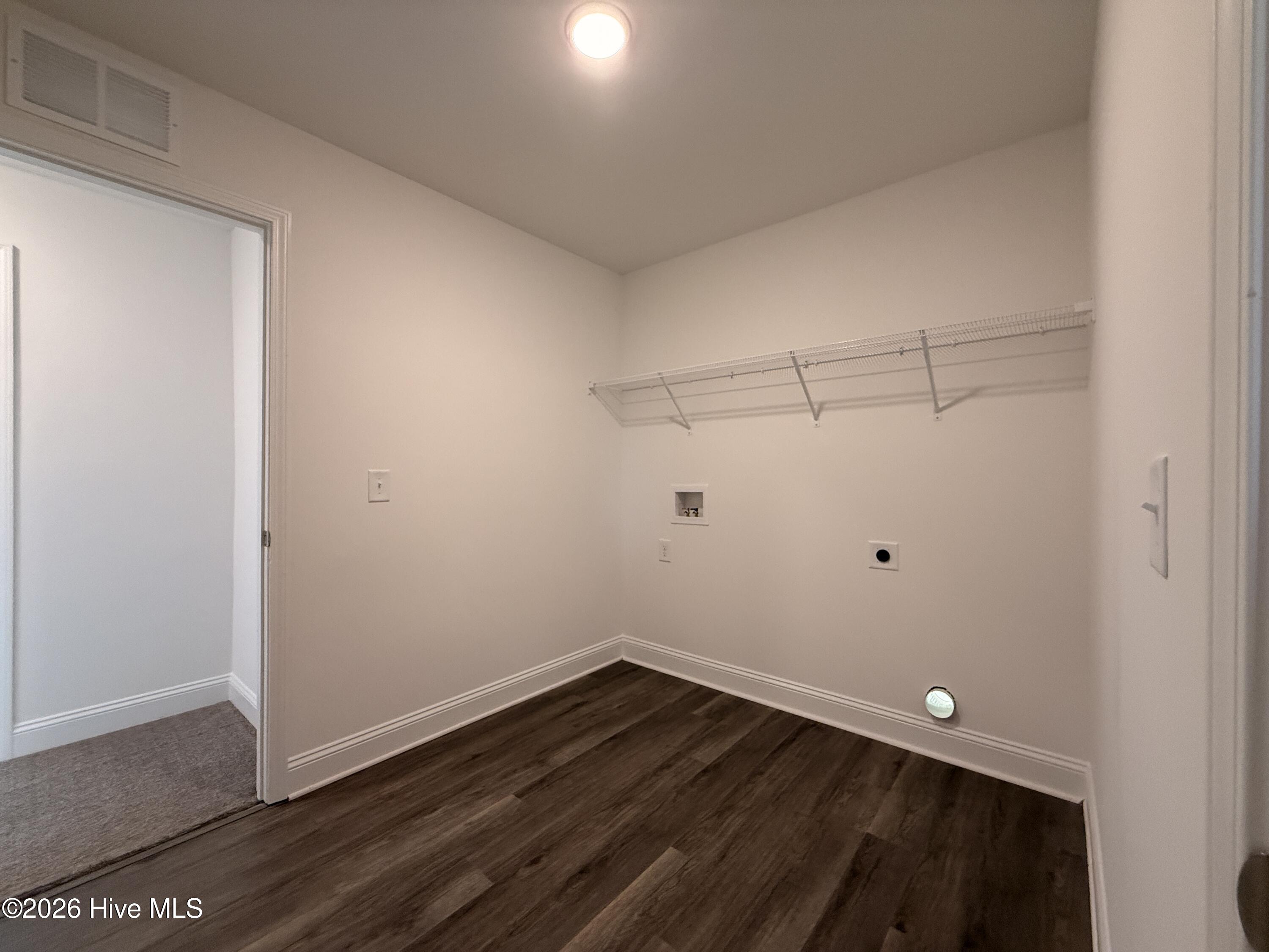 336 Steelwood Street Property Photo 36