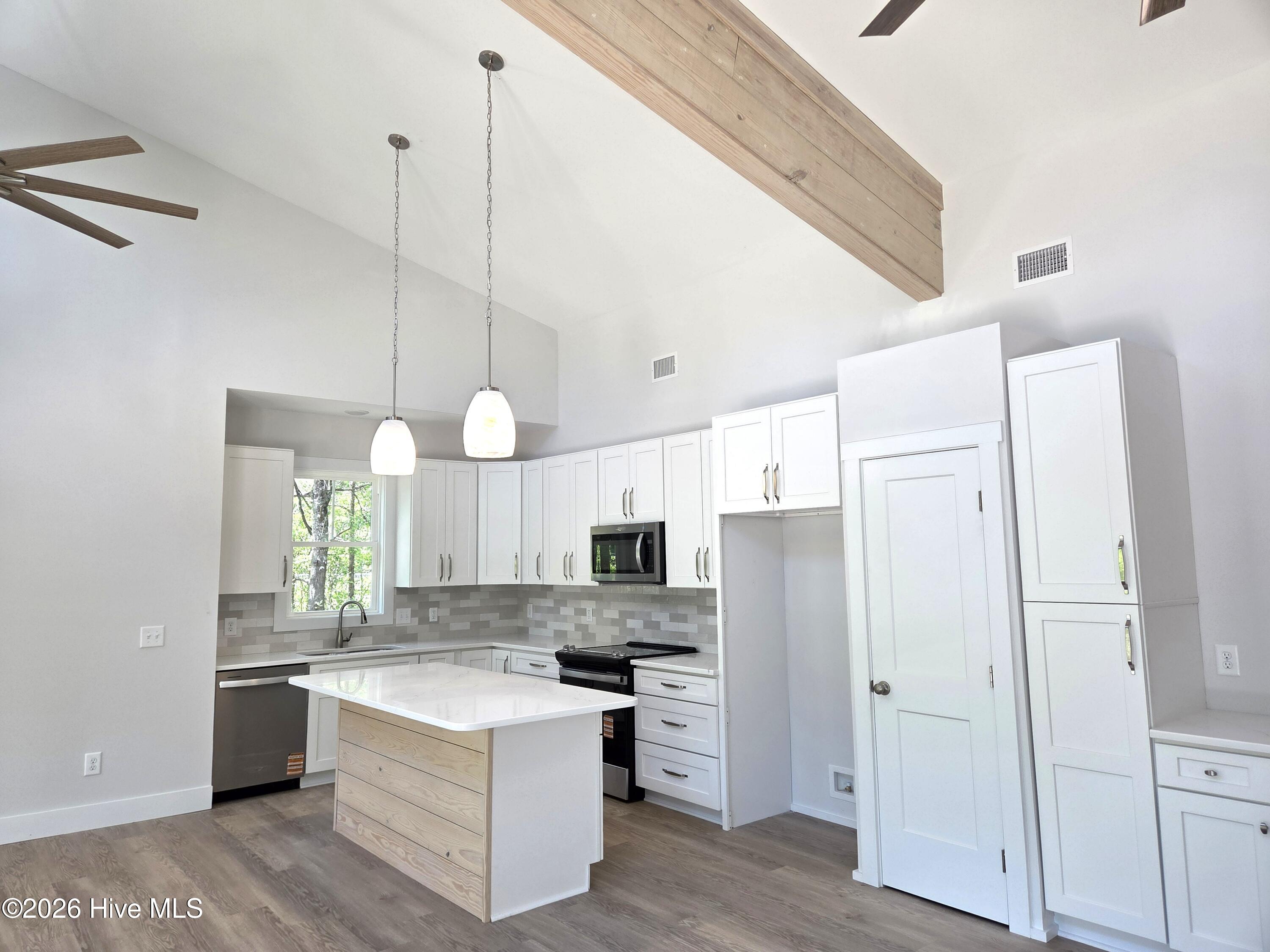12374 Shaw Highway Property Photo 13