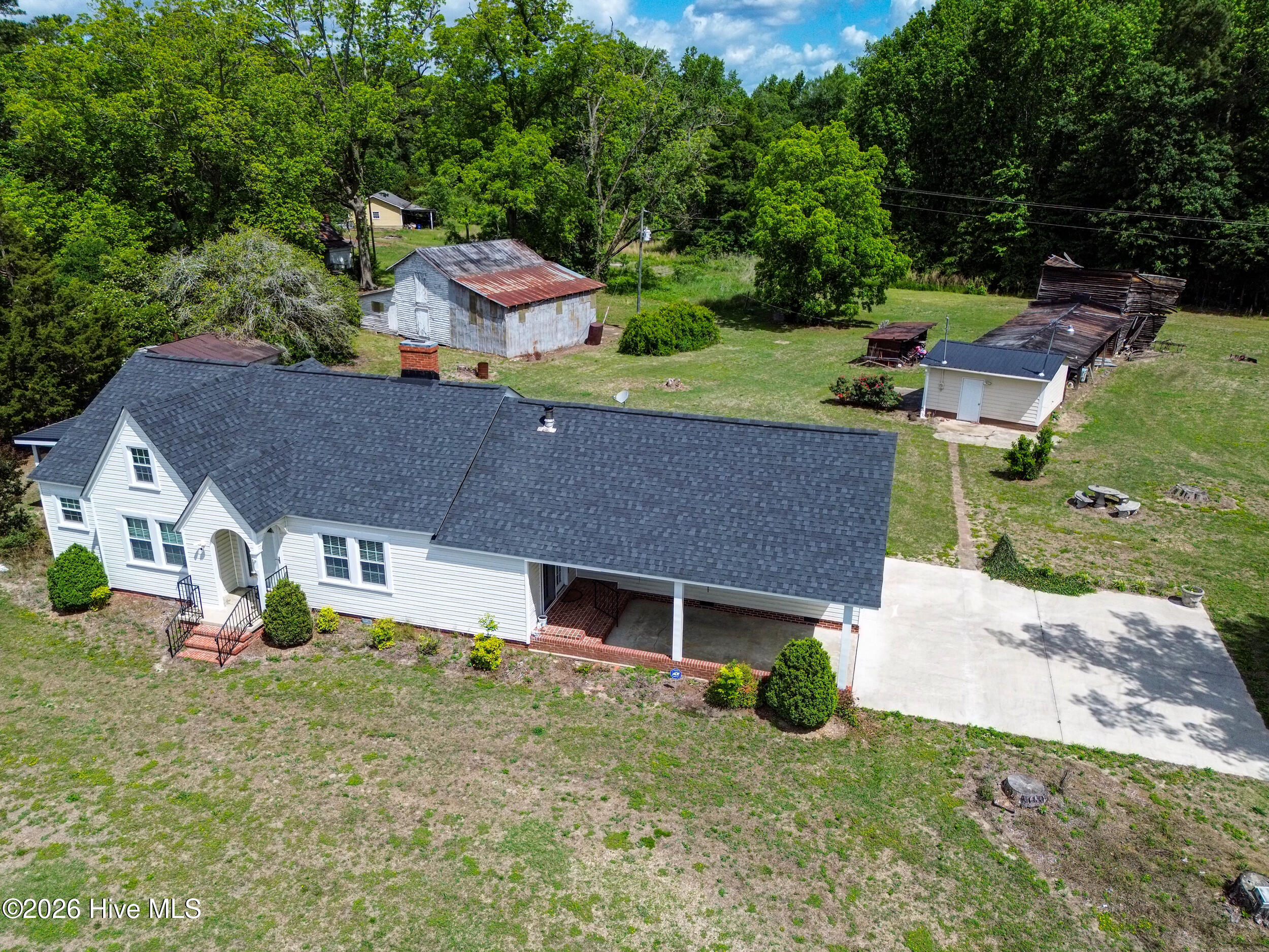 10581 E Nc 42 Highway Property Photo 8