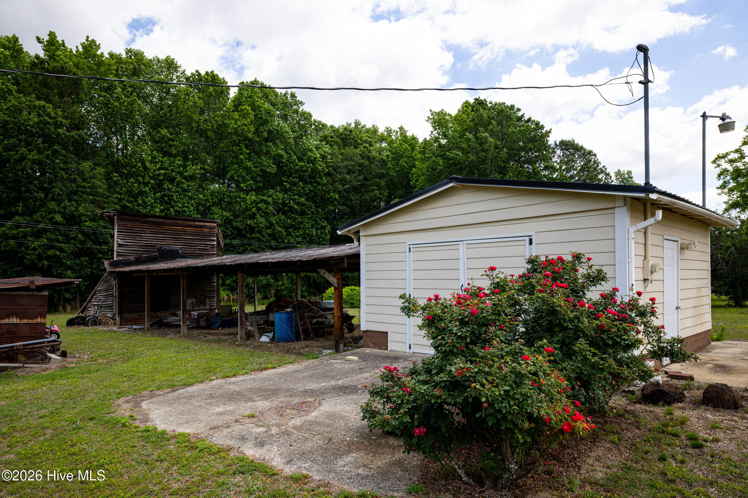 10581 E Nc 42 Highway Property Photo 38