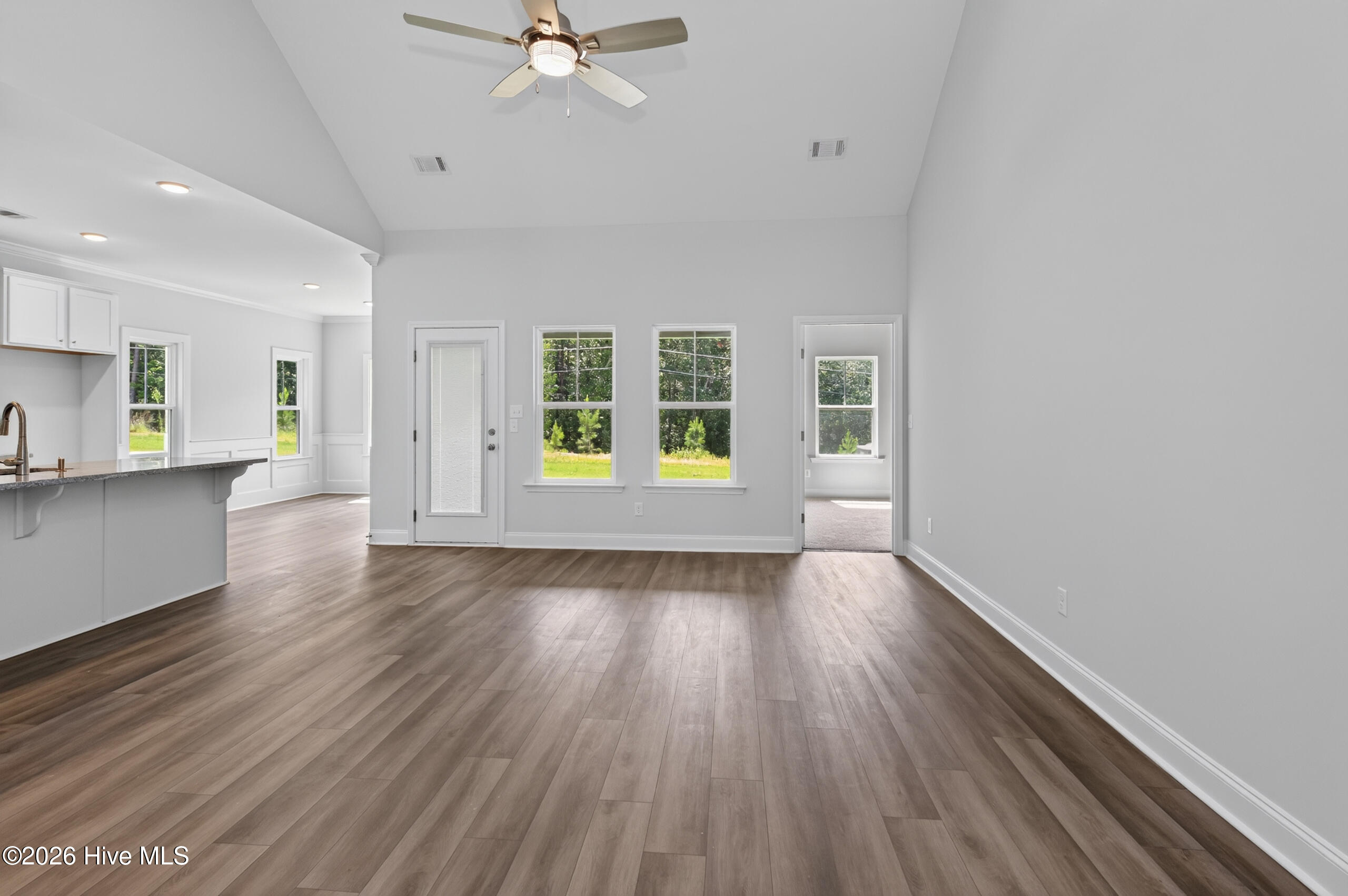 552 Pherson Street Property Photo 3