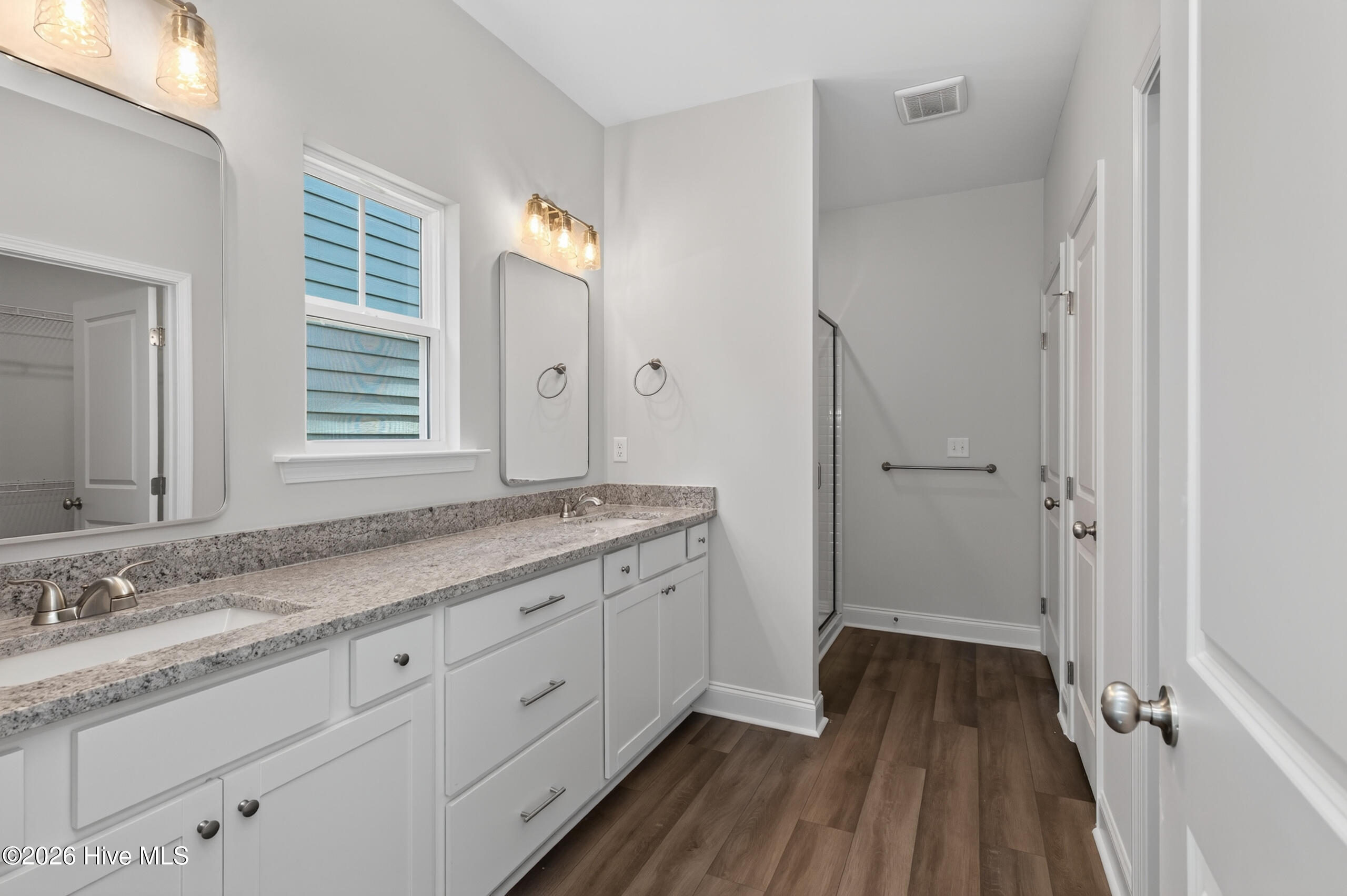 552 Pherson Street Property Photo 11