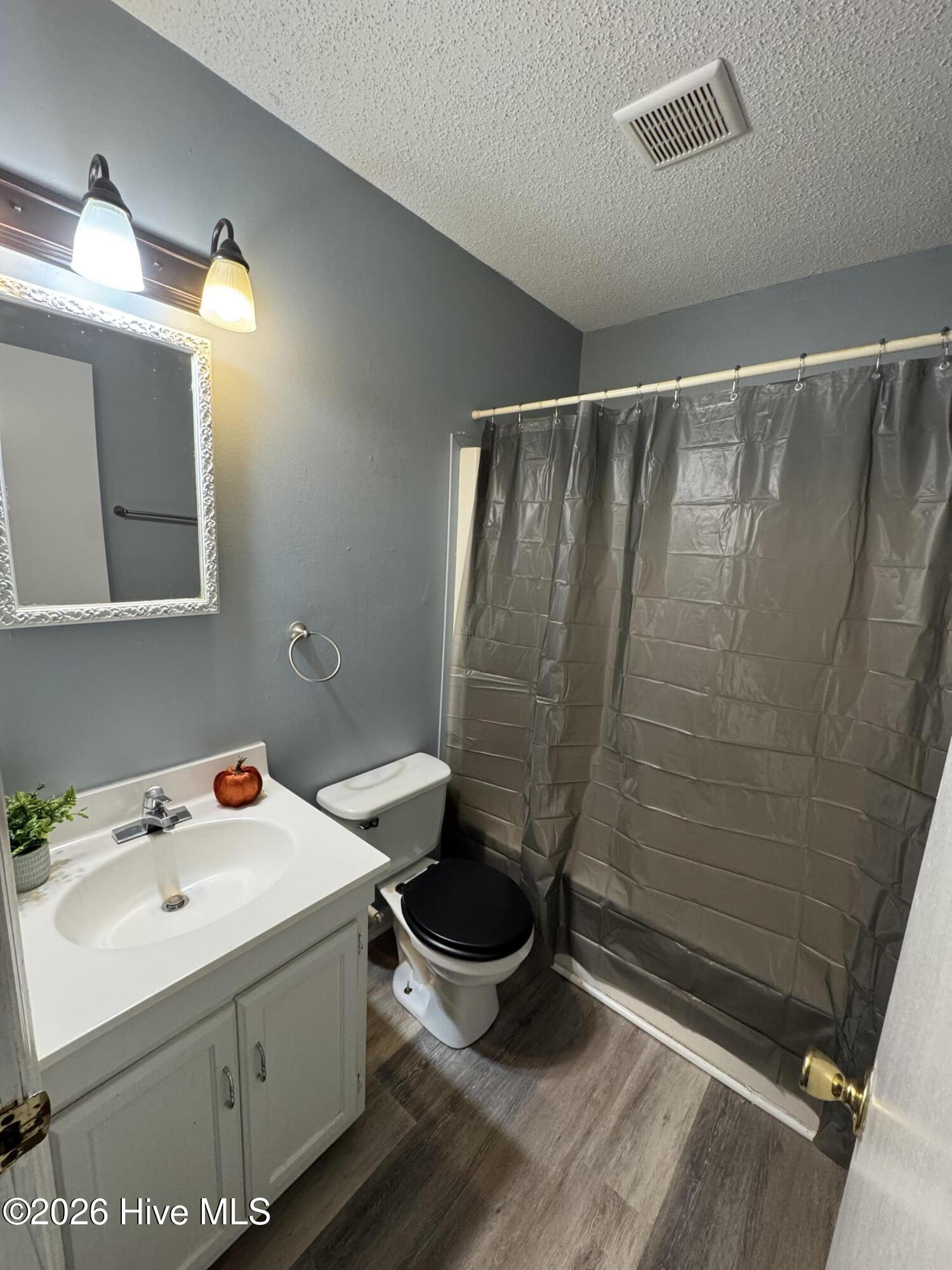 141 King George Court Property Photo 7