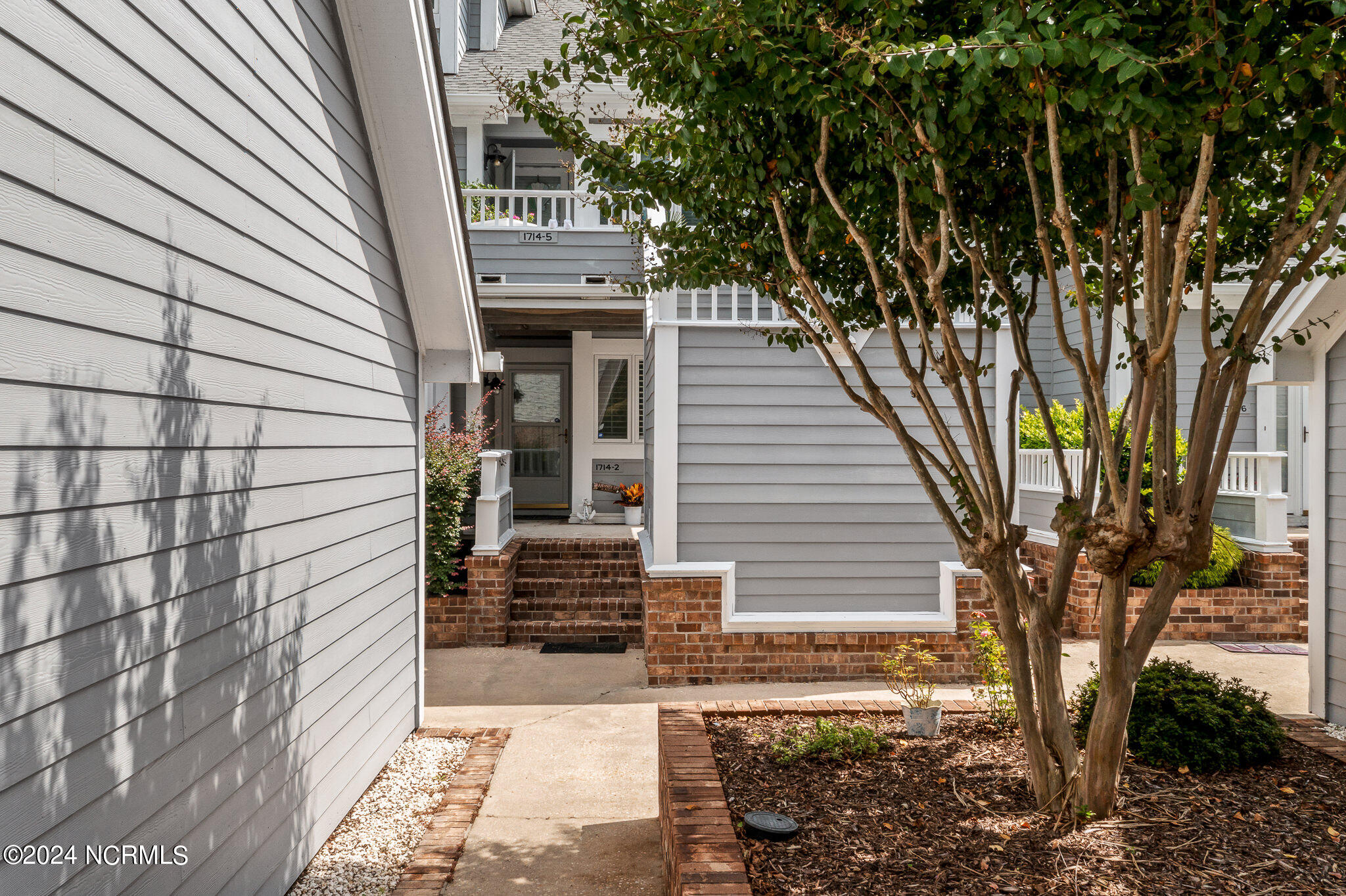 1714 Deerfield Drive SW Apt 2