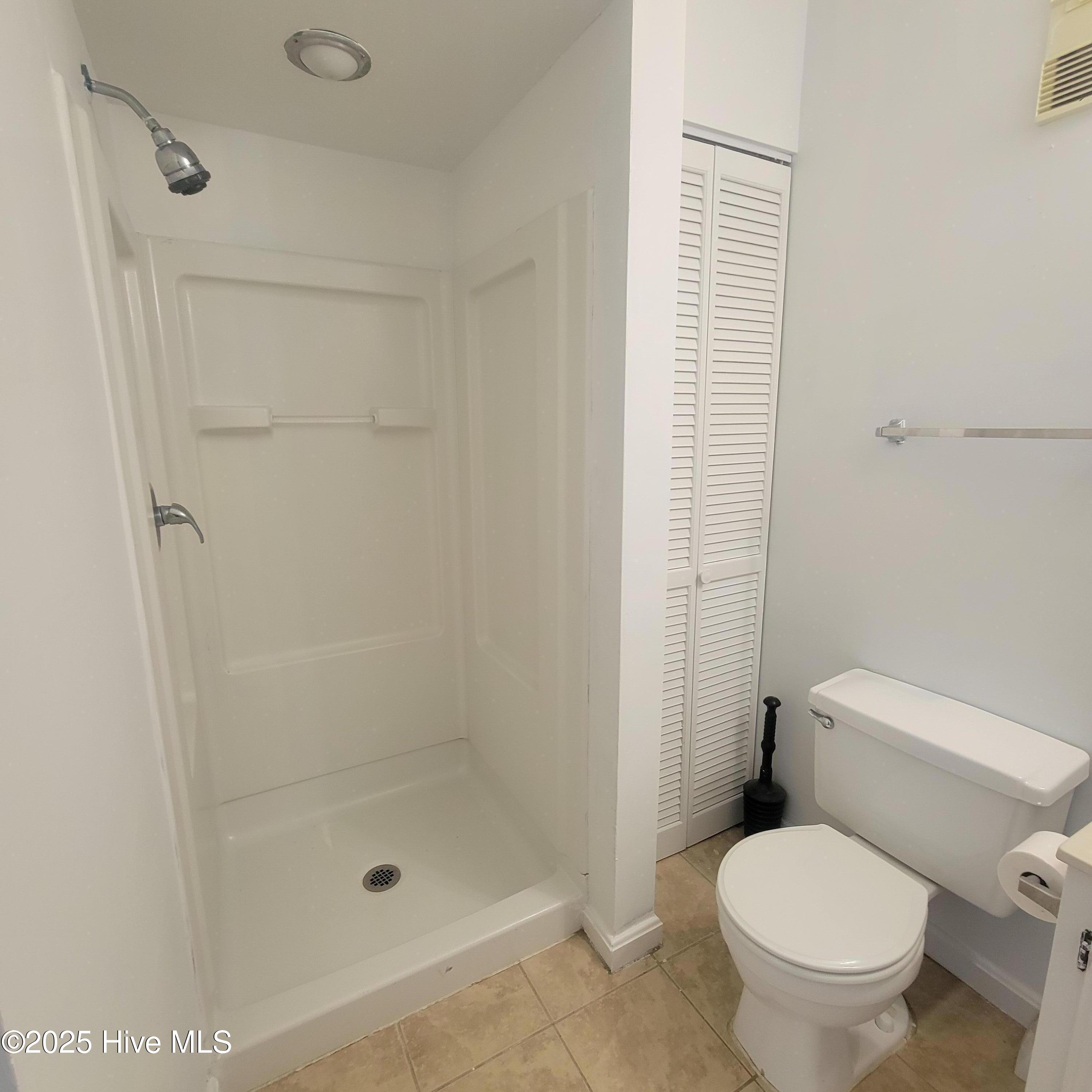 313 Lake Place Condo Drive Property Photo 13