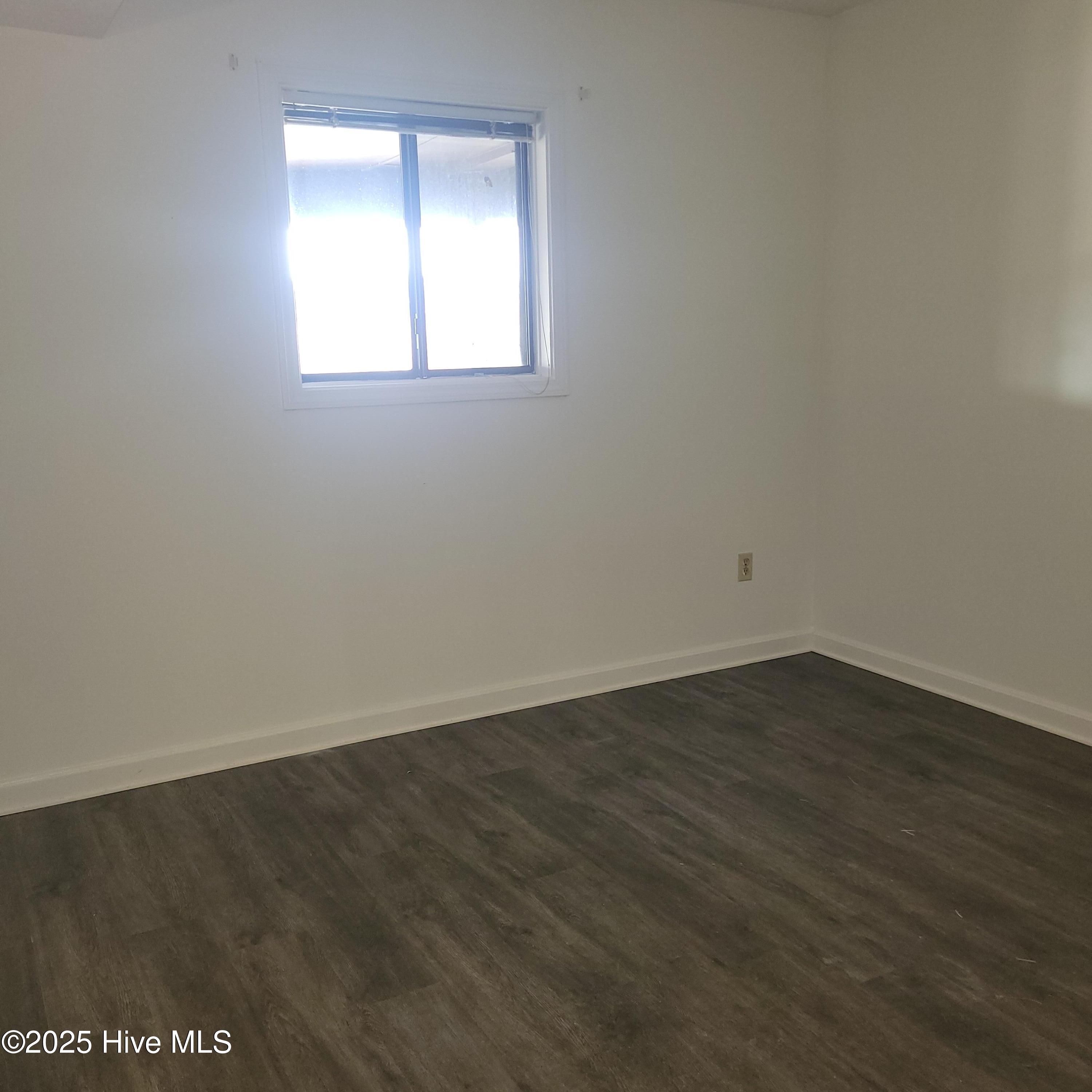 313 Lake Place Condo Drive Property Photo 14
