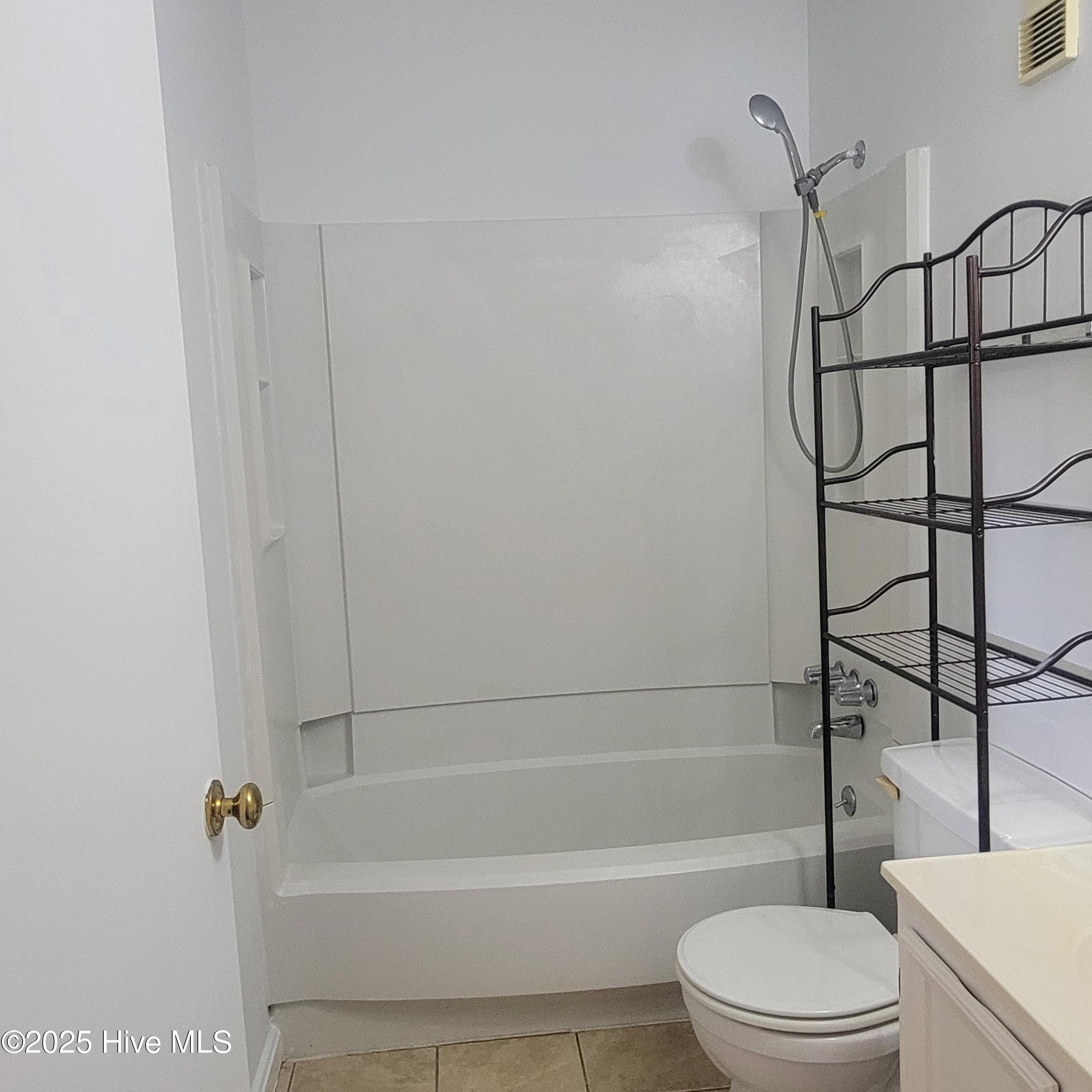 313 Lake Place Condo Drive Property Photo 16