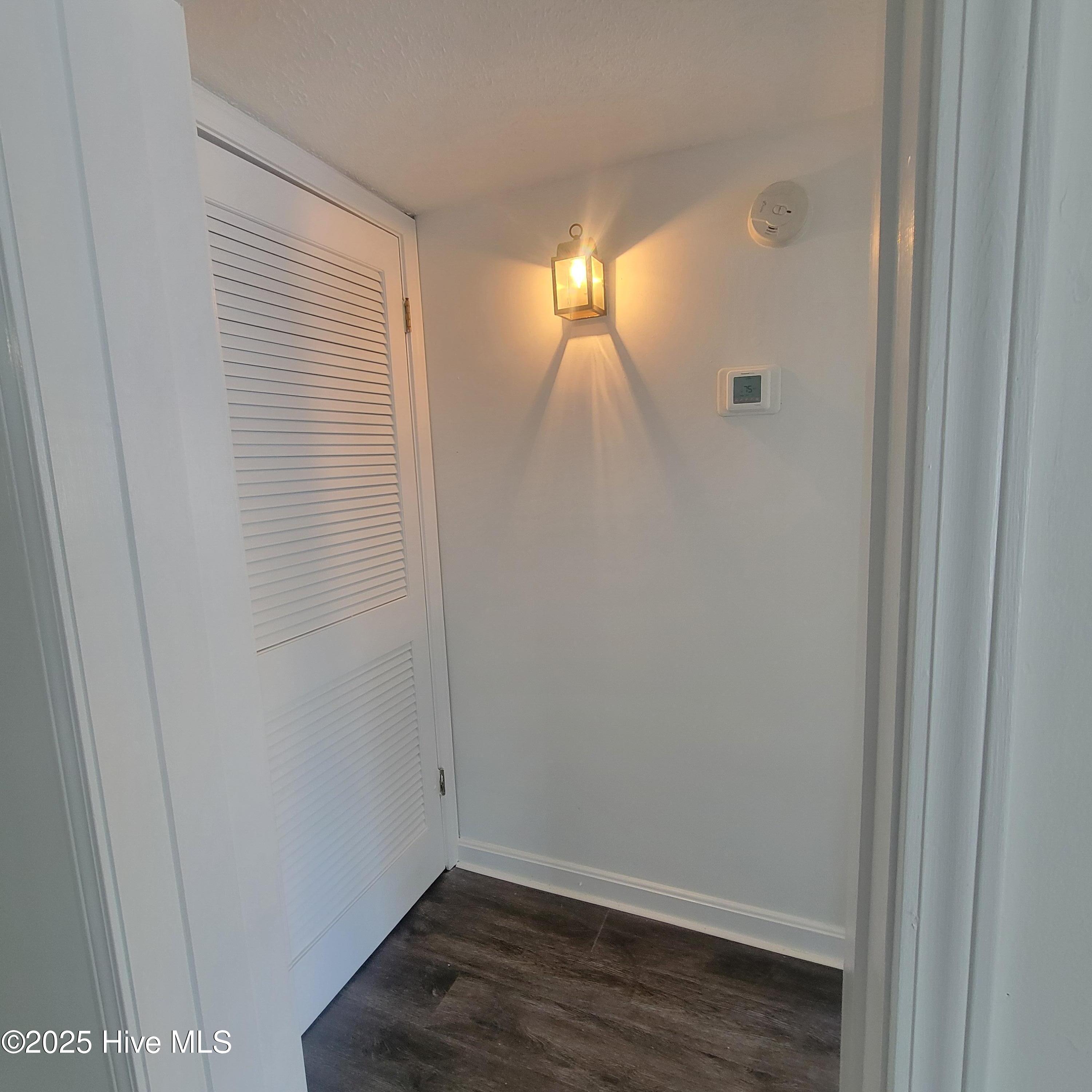 313 Lake Place Condo Drive Property Photo 17
