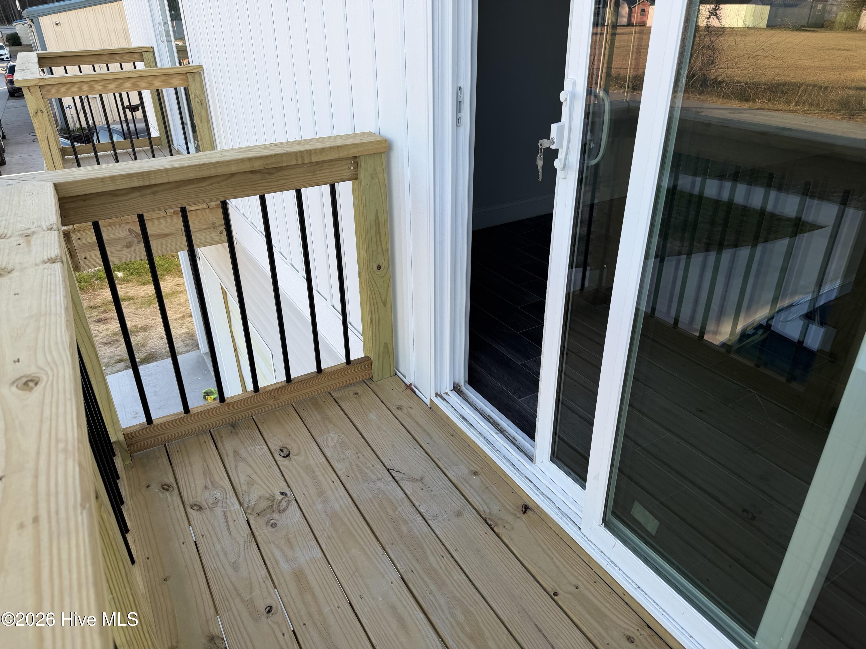 711 Tallman Circle Property Photo 2