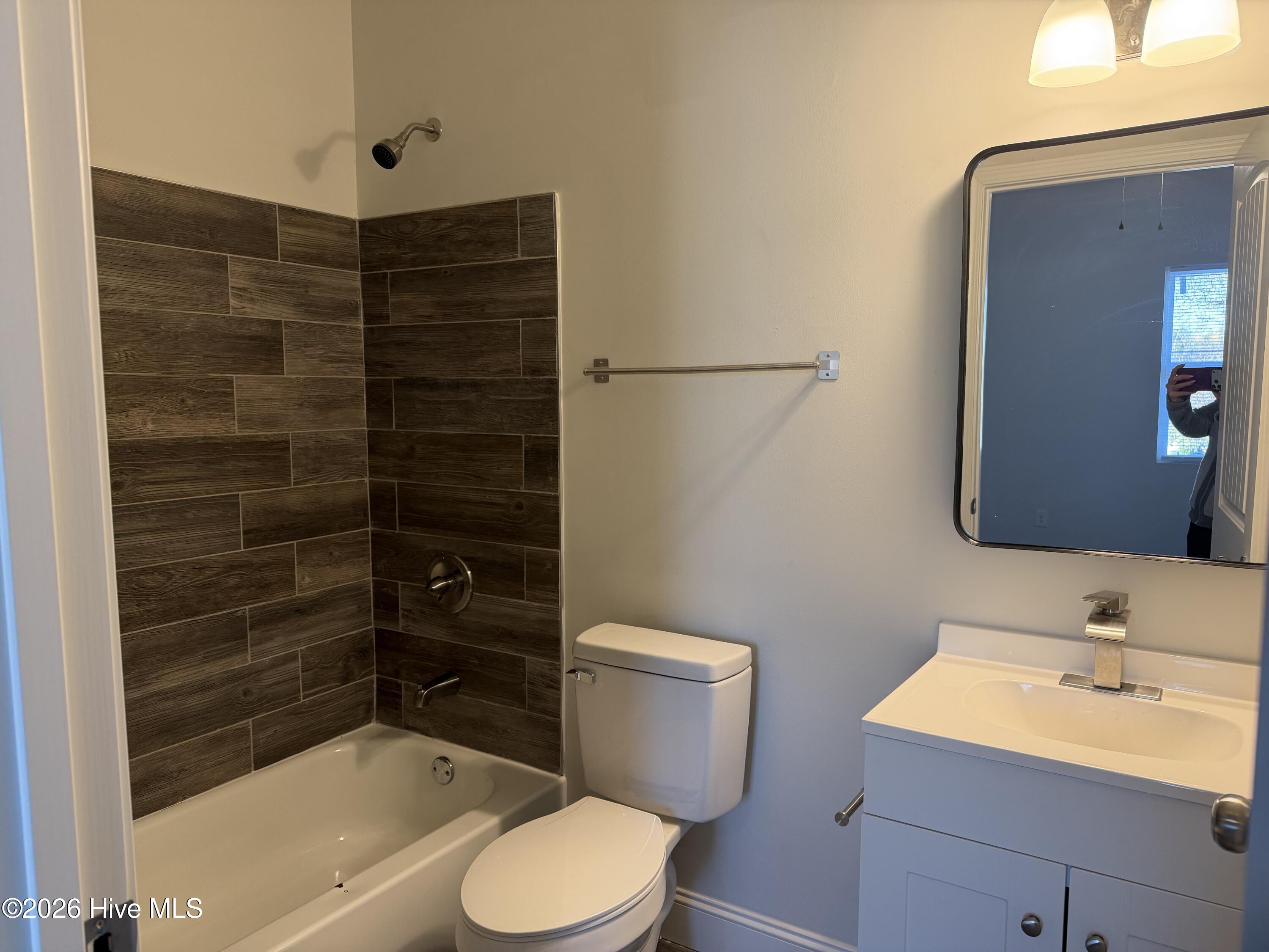 711 Tallman Circle Property Photo 8
