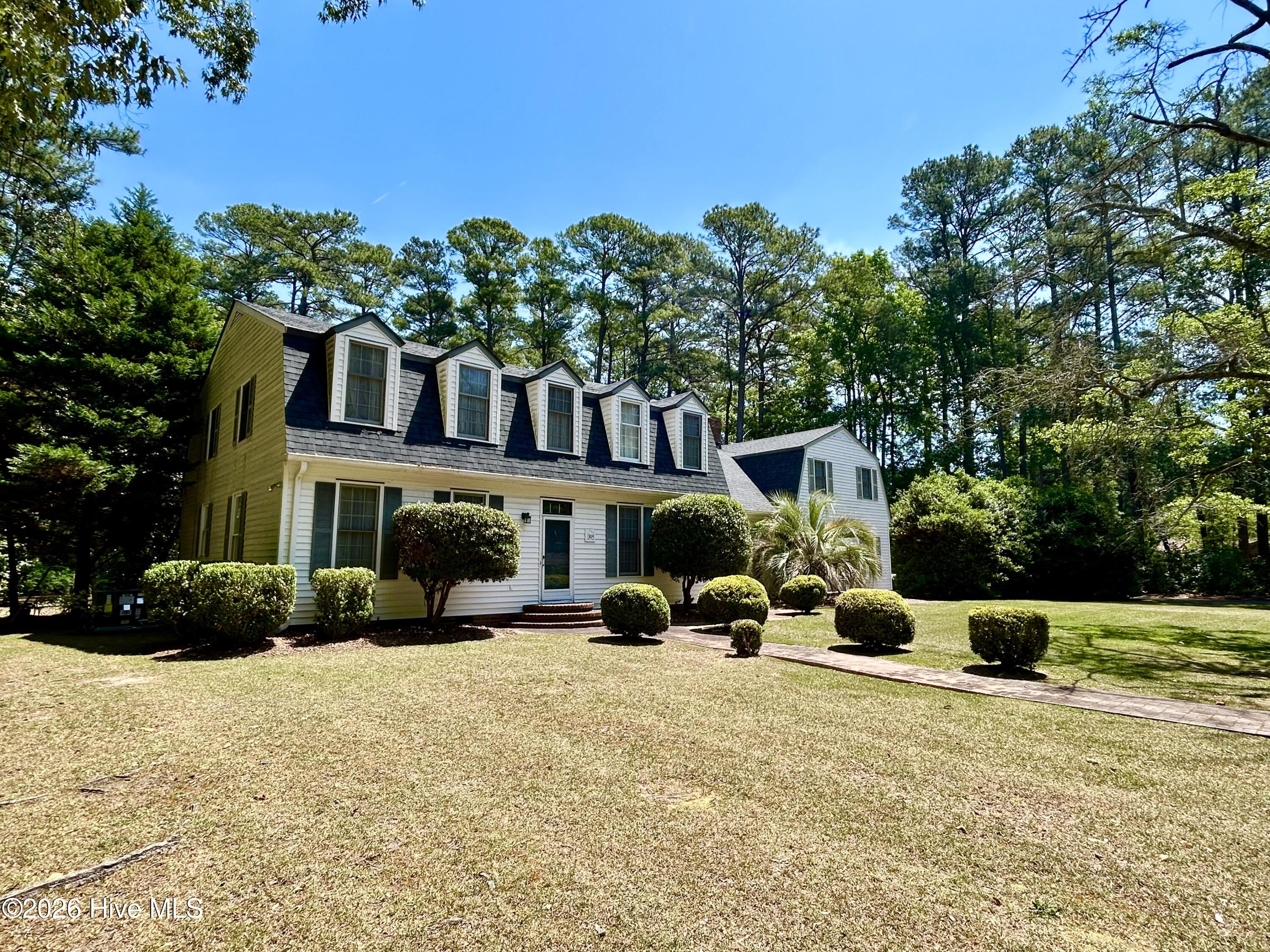 1304 Franklin Avenue Property Photo 3
