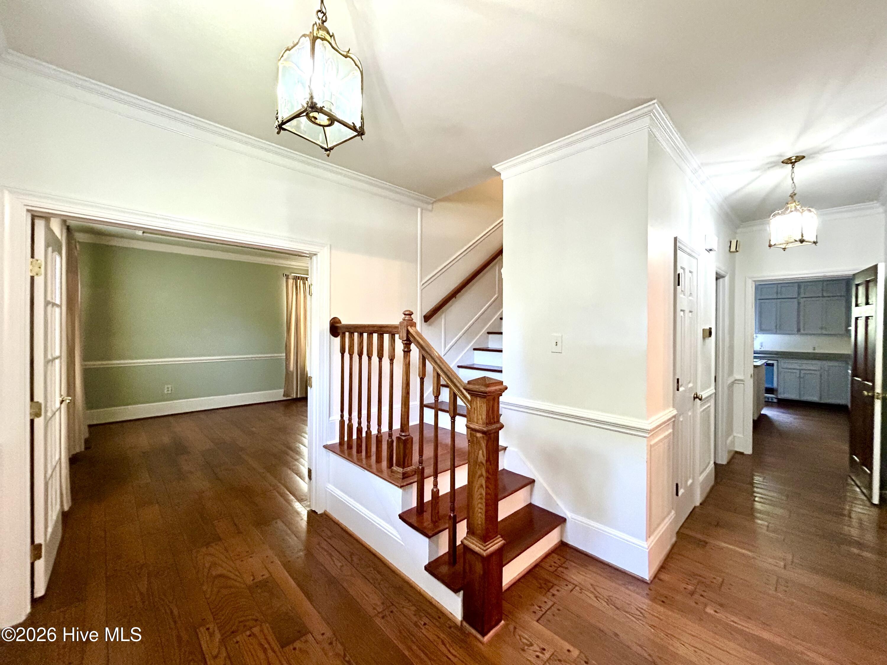 1304 Franklin Avenue Property Photo 8