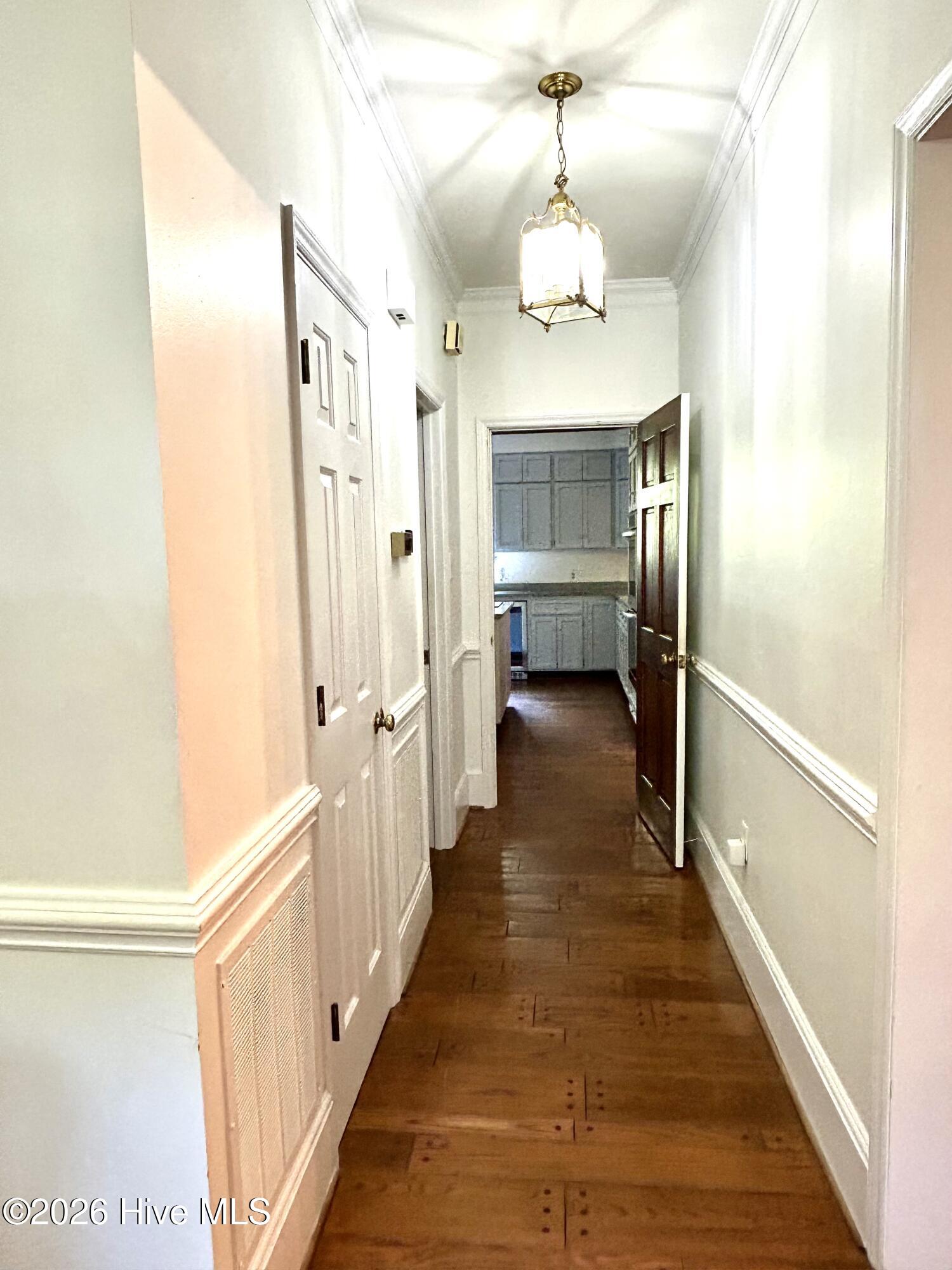1304 Franklin Avenue Property Photo 16