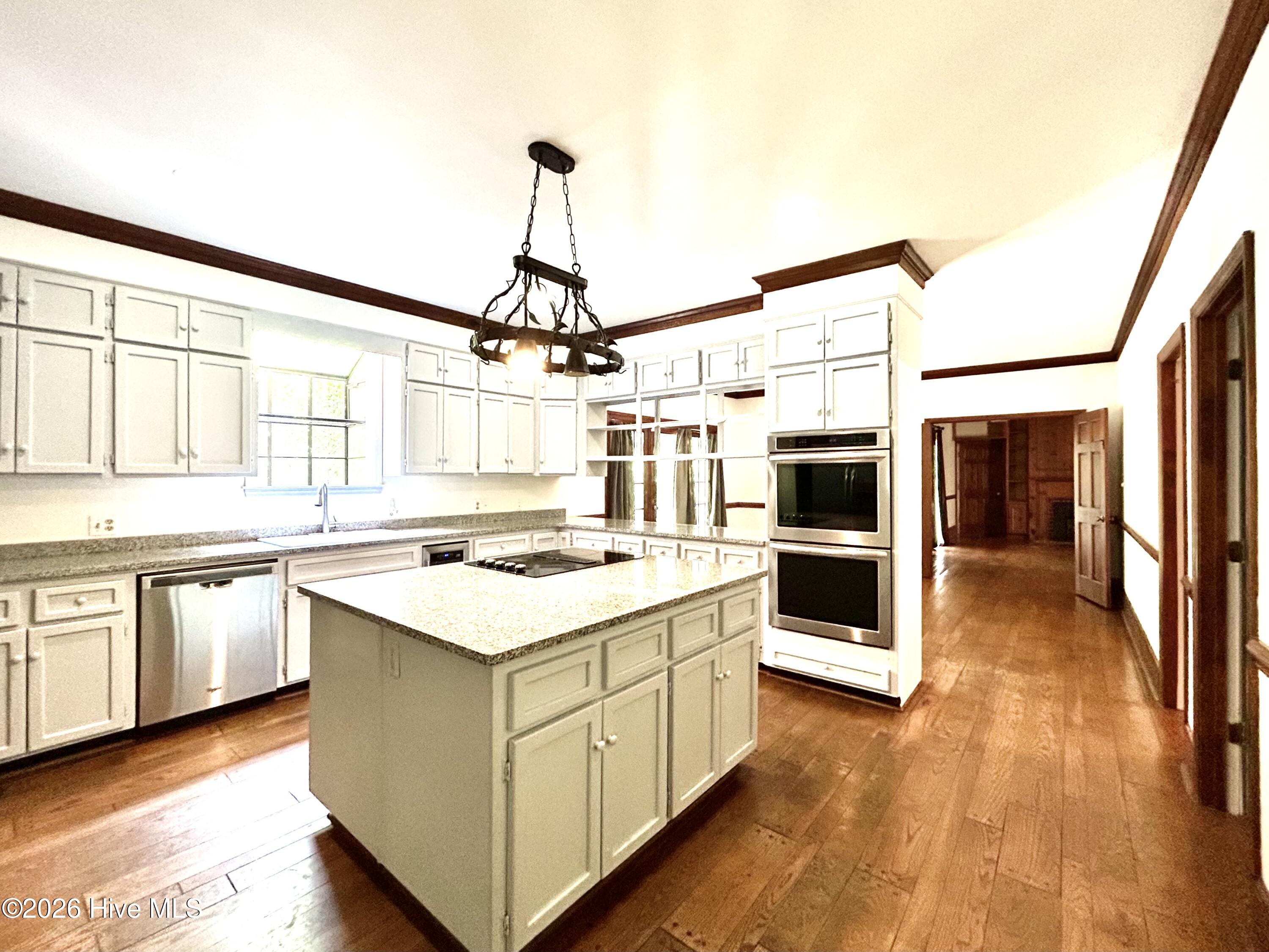 1304 Franklin Avenue Property Photo 20