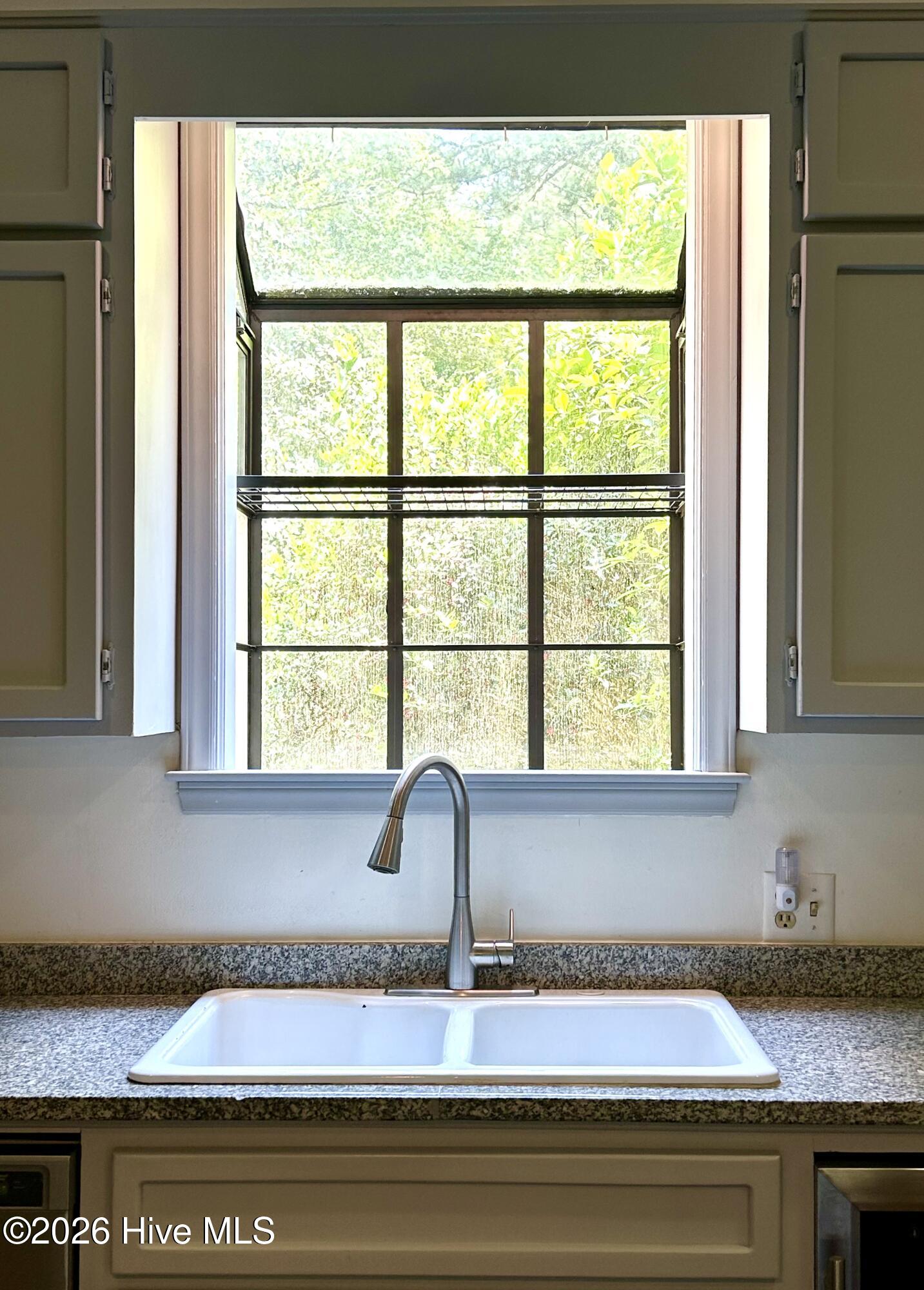 1304 Franklin Avenue Property Photo 25