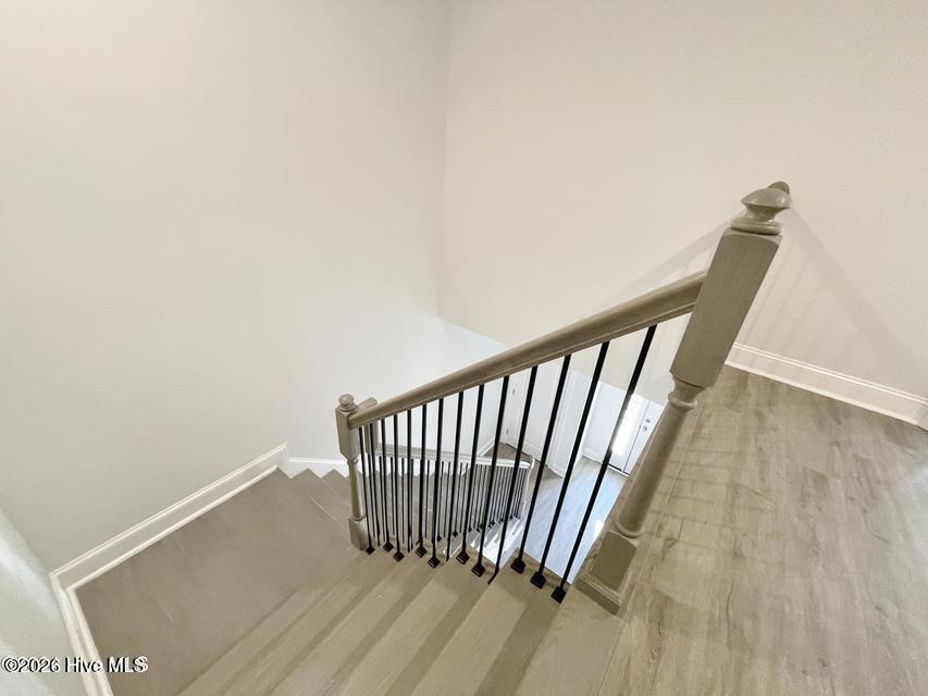 2005 Newbury Way B Property Photo 12