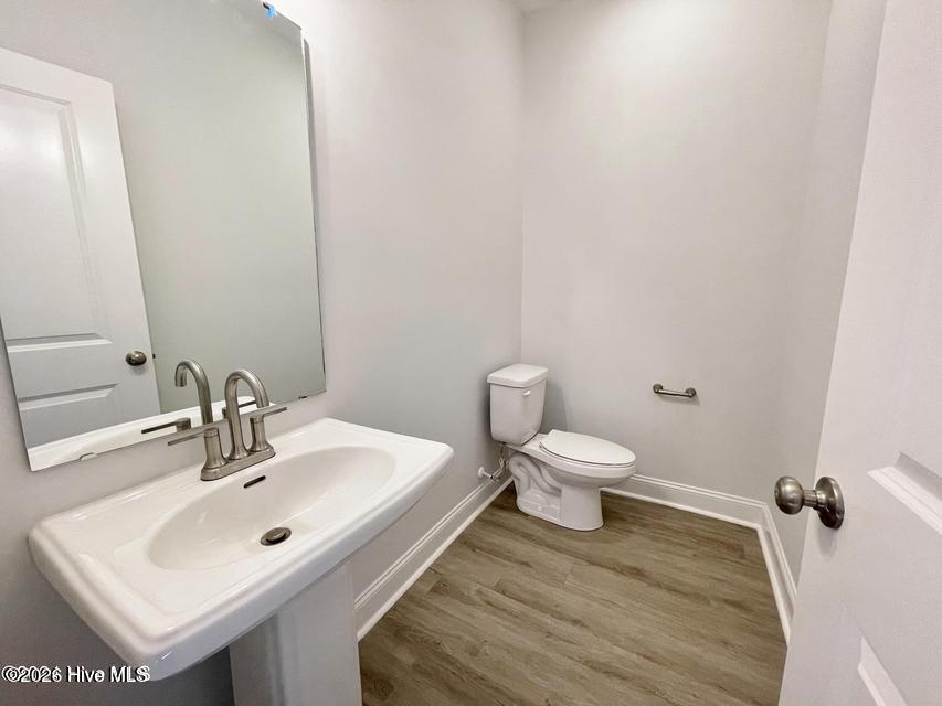 2005 Newbury Way B Property Photo 14
