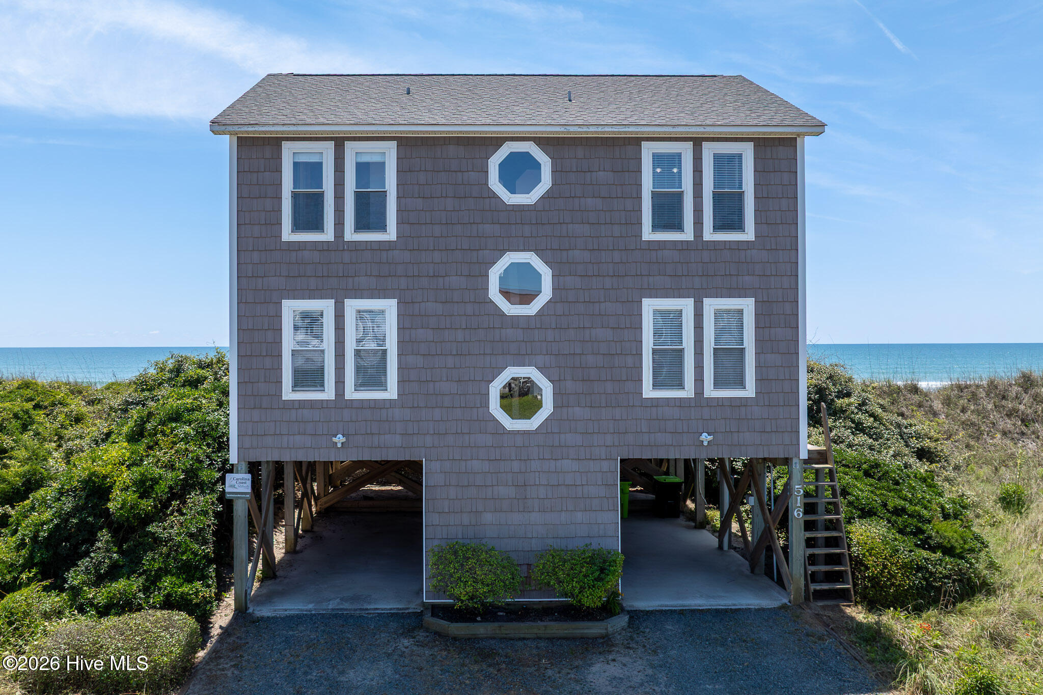 516 Ocean Drive Property Photo 1