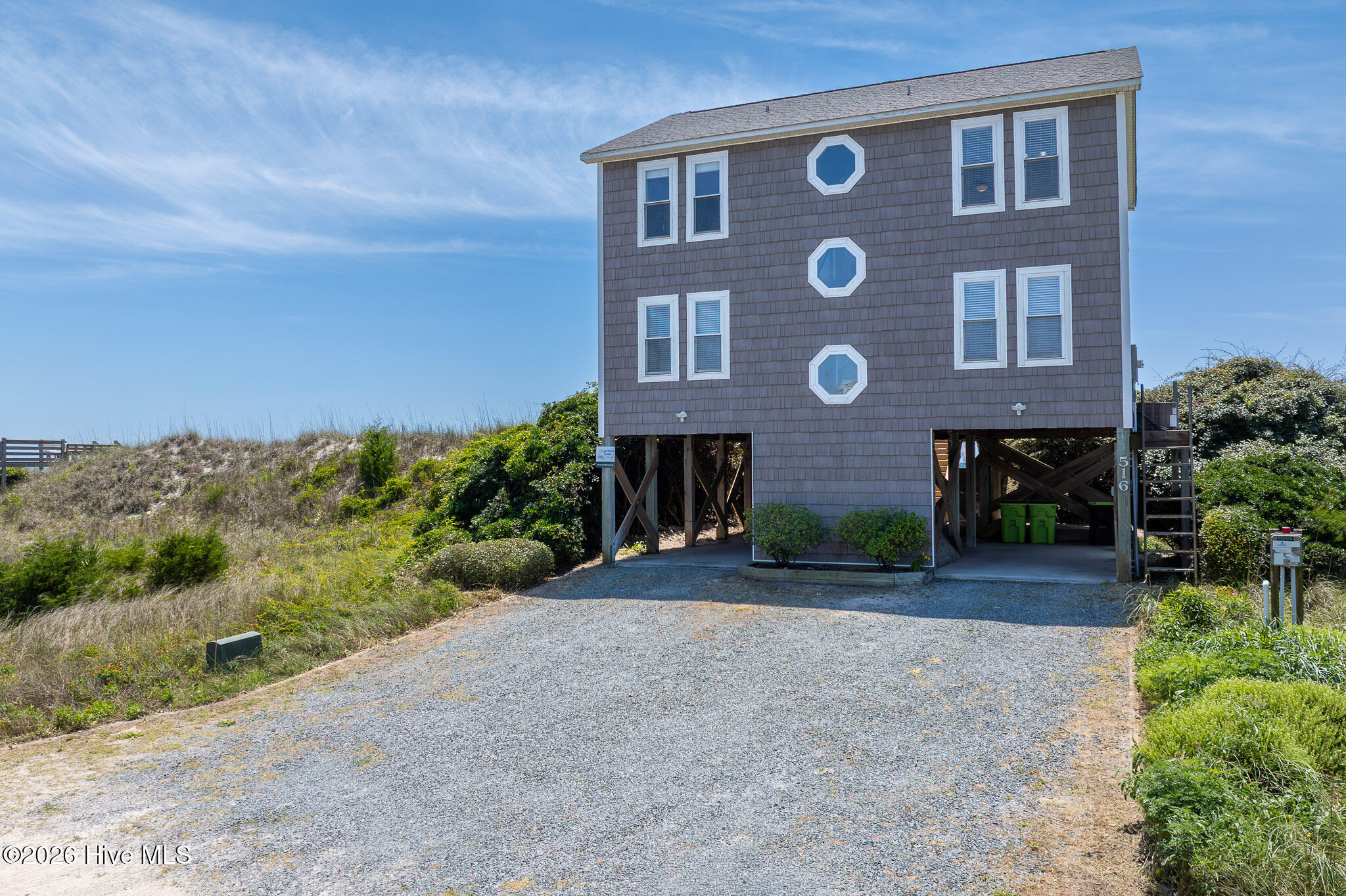 516 Ocean Drive Property Photo 2