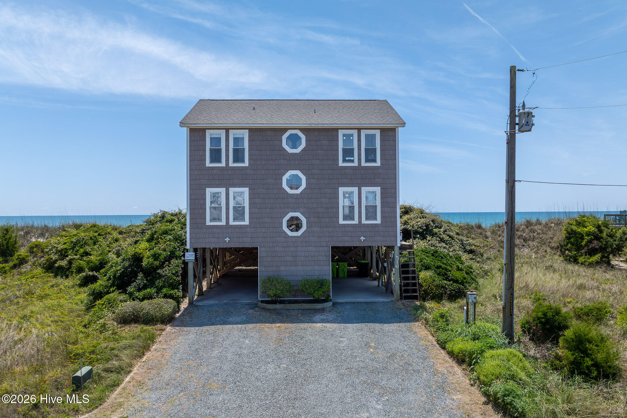 516 Ocean Drive Property Photo 3