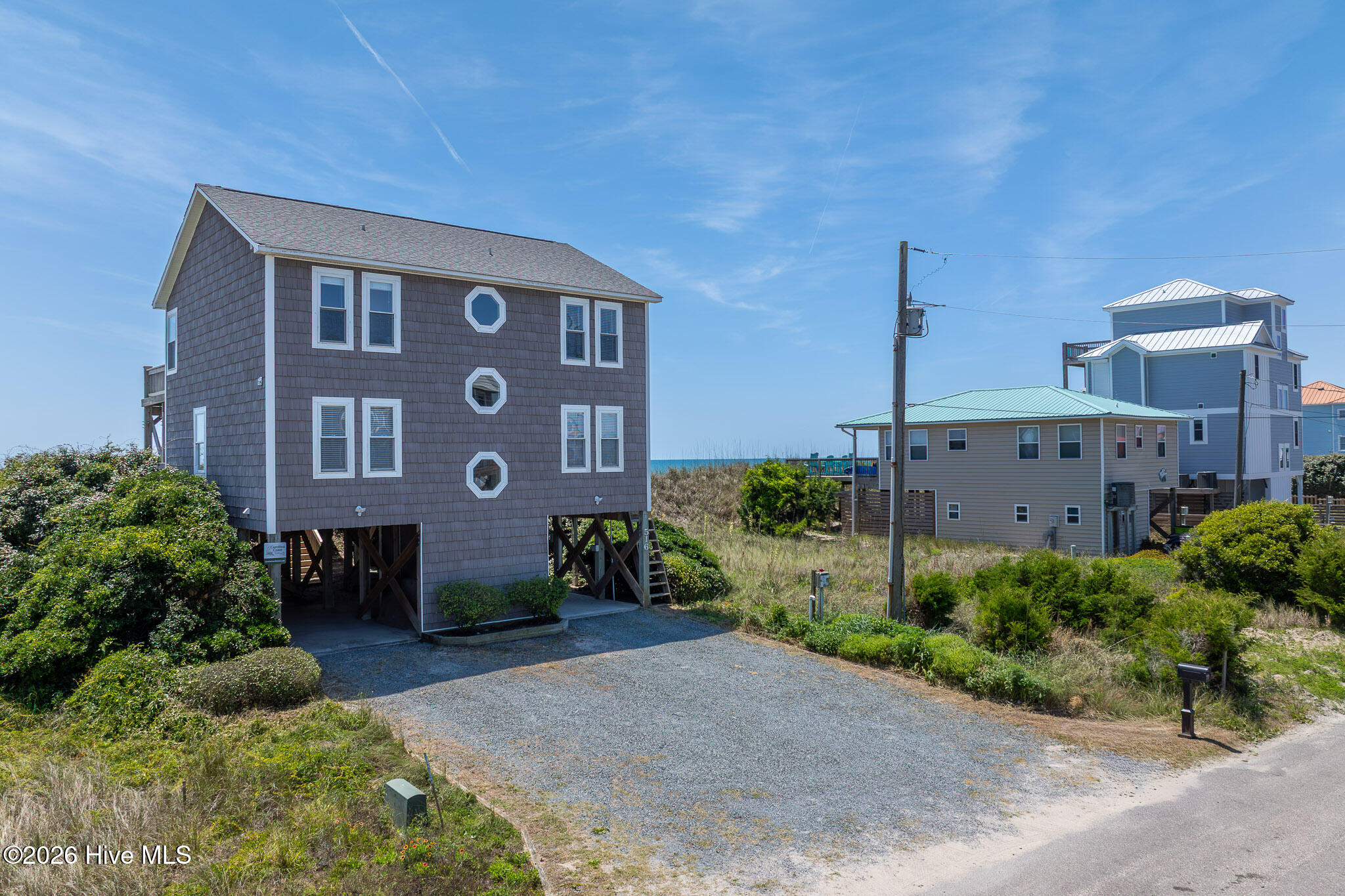 516 Ocean Drive Property Photo 4