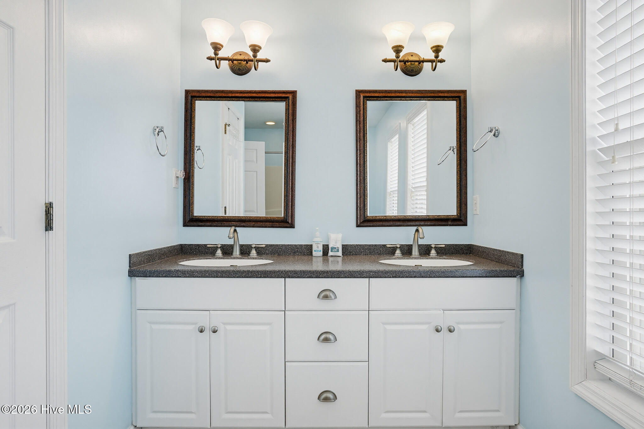 516 Ocean Drive Property Photo 43