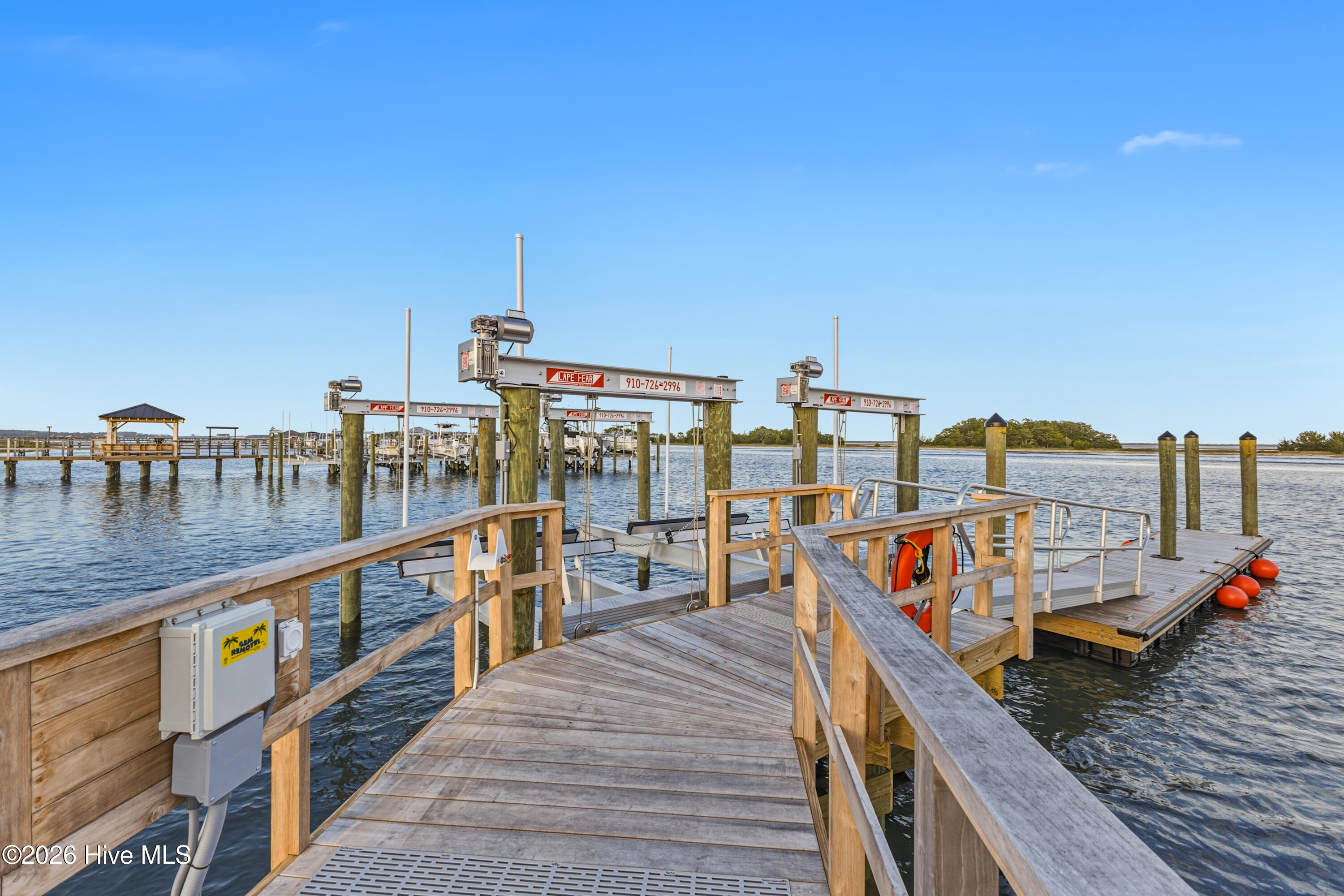 201 Oyster Bay Lane Property Photo 15