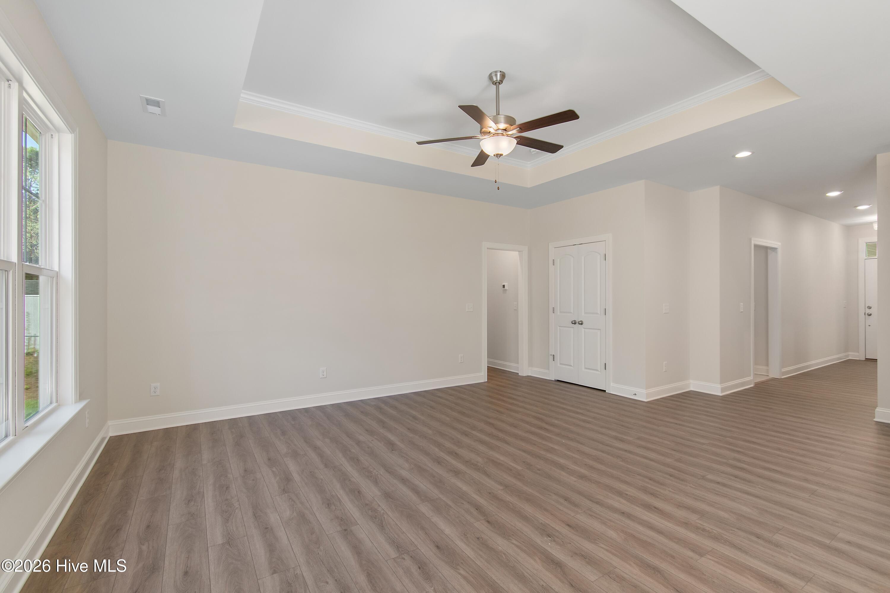 27 N High Point Road Property Photo 7