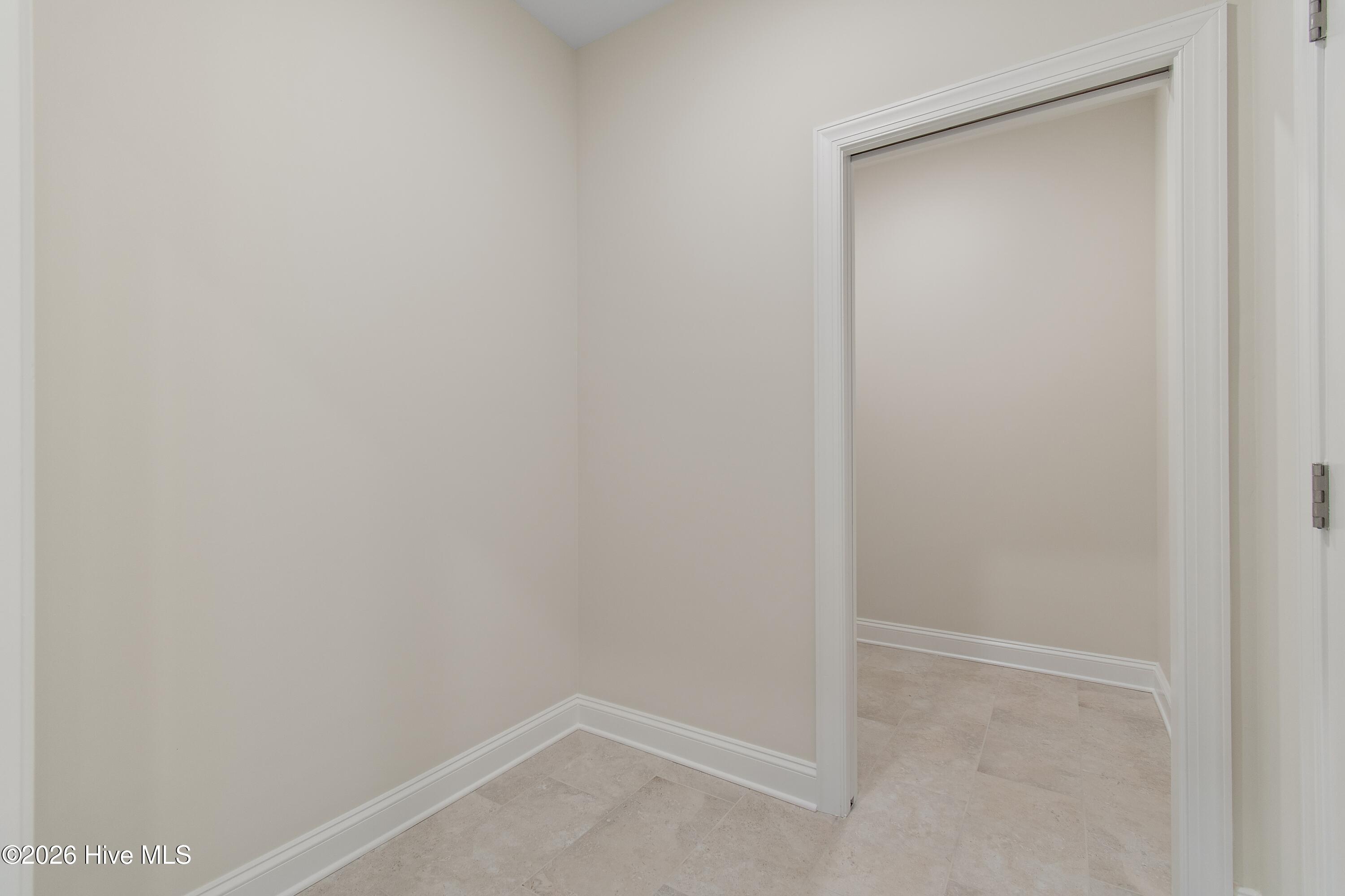 27 N High Point Road Property Photo 33