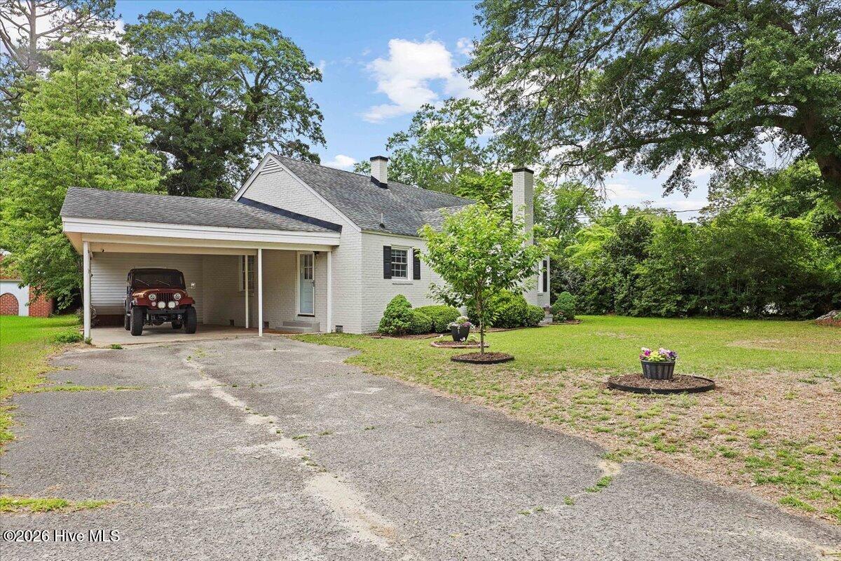 1308 E Park Ave B Property Photo 3