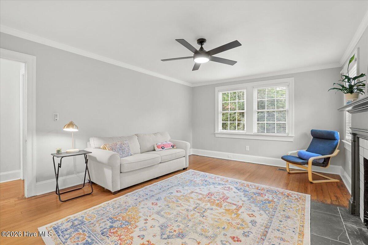 1308 E Park Ave B Property Photo 16