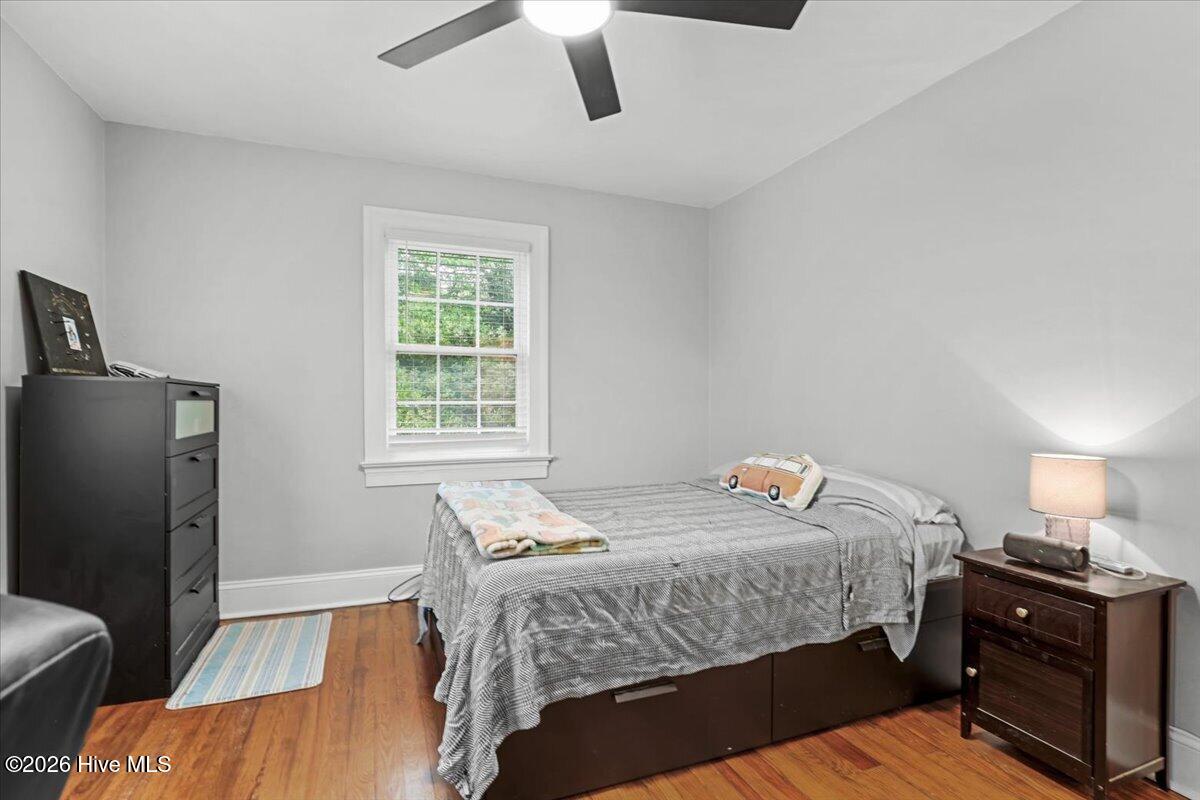1308 E Park Ave B Property Photo 20