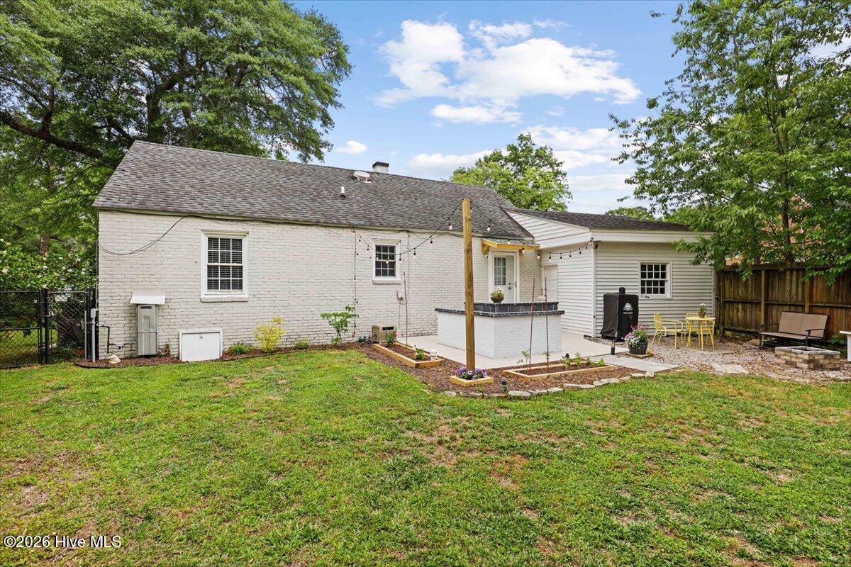 1308 E Park Ave B Property Photo 27