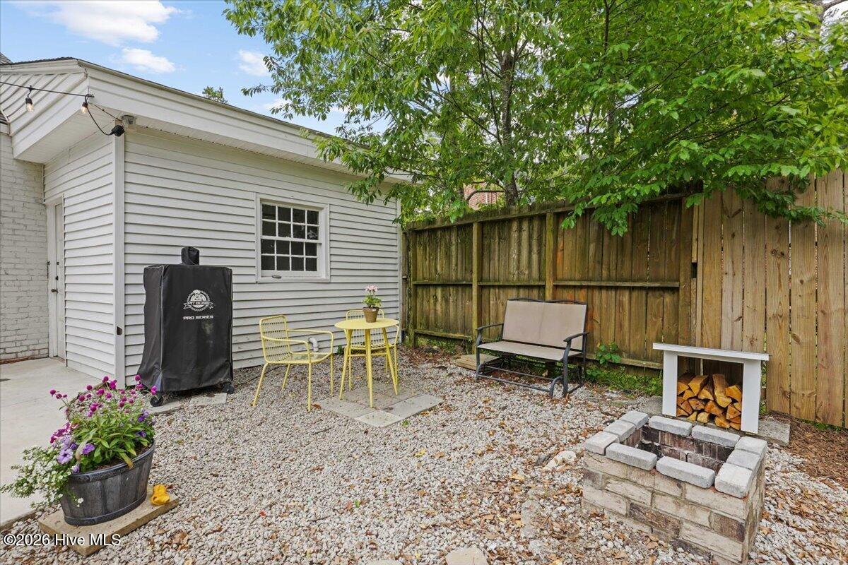 1308 E Park Ave B Property Photo 28
