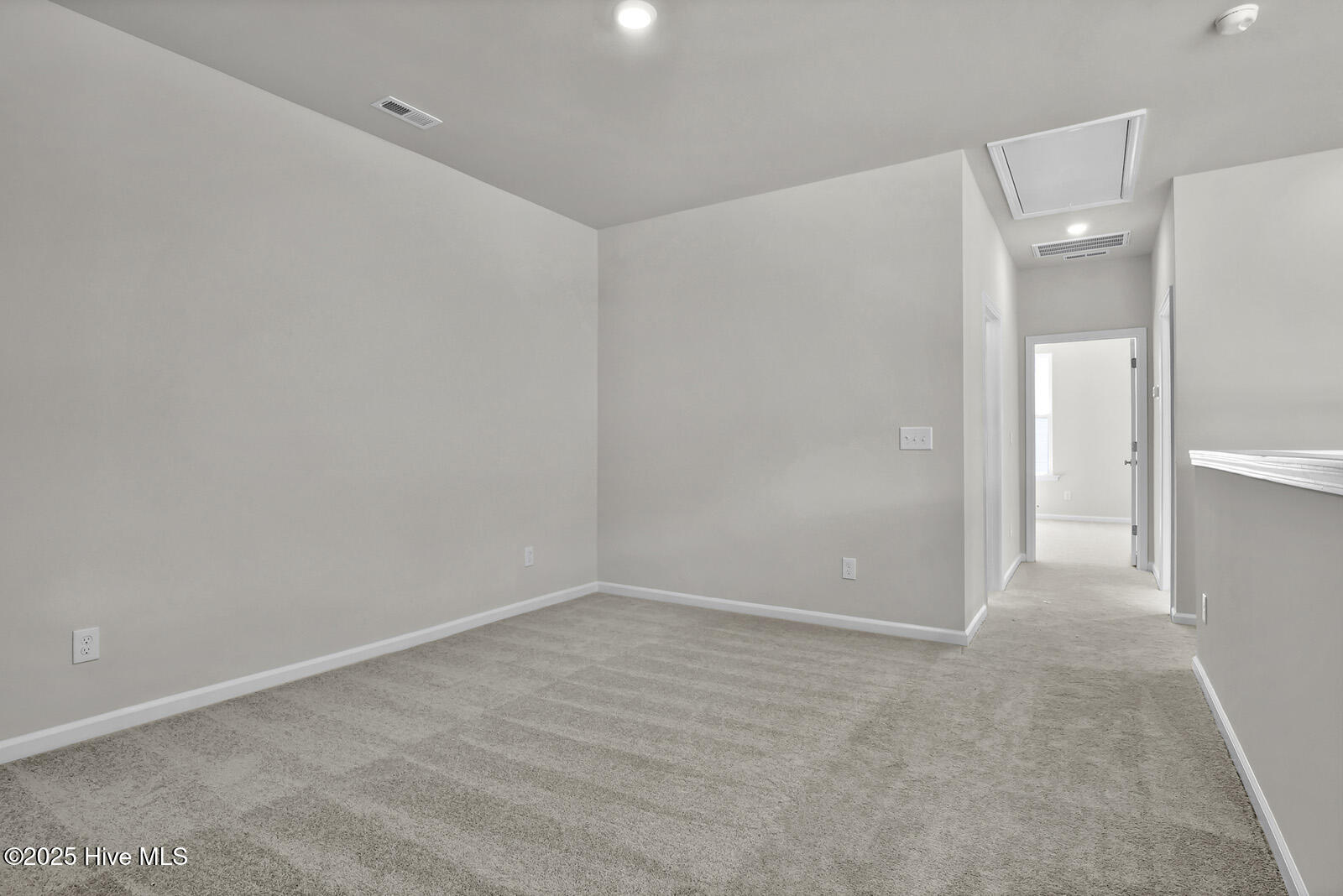 6807 Fellowship Drive Property Photo 17