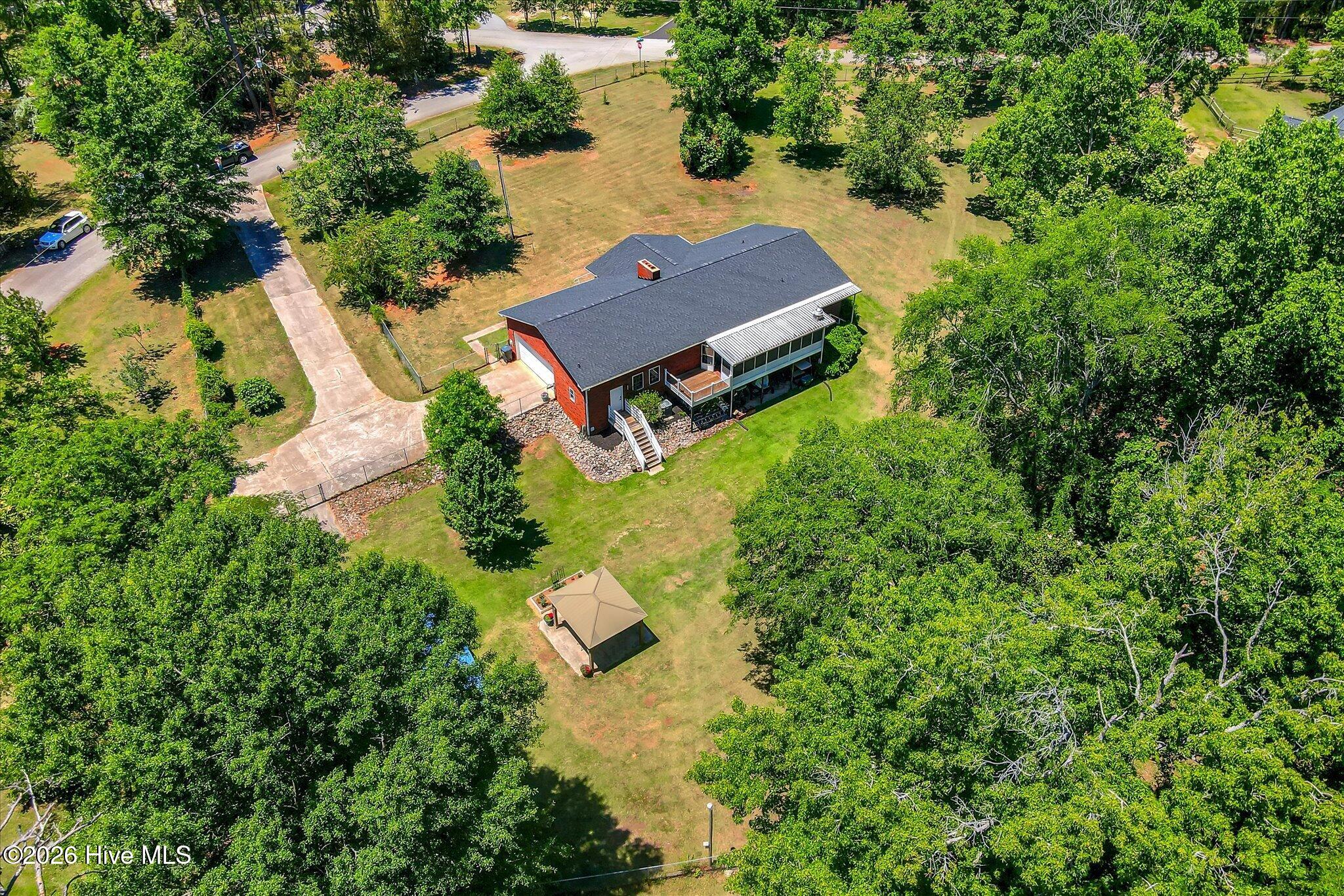 4109 Pine Ridge Road Property Photo 2