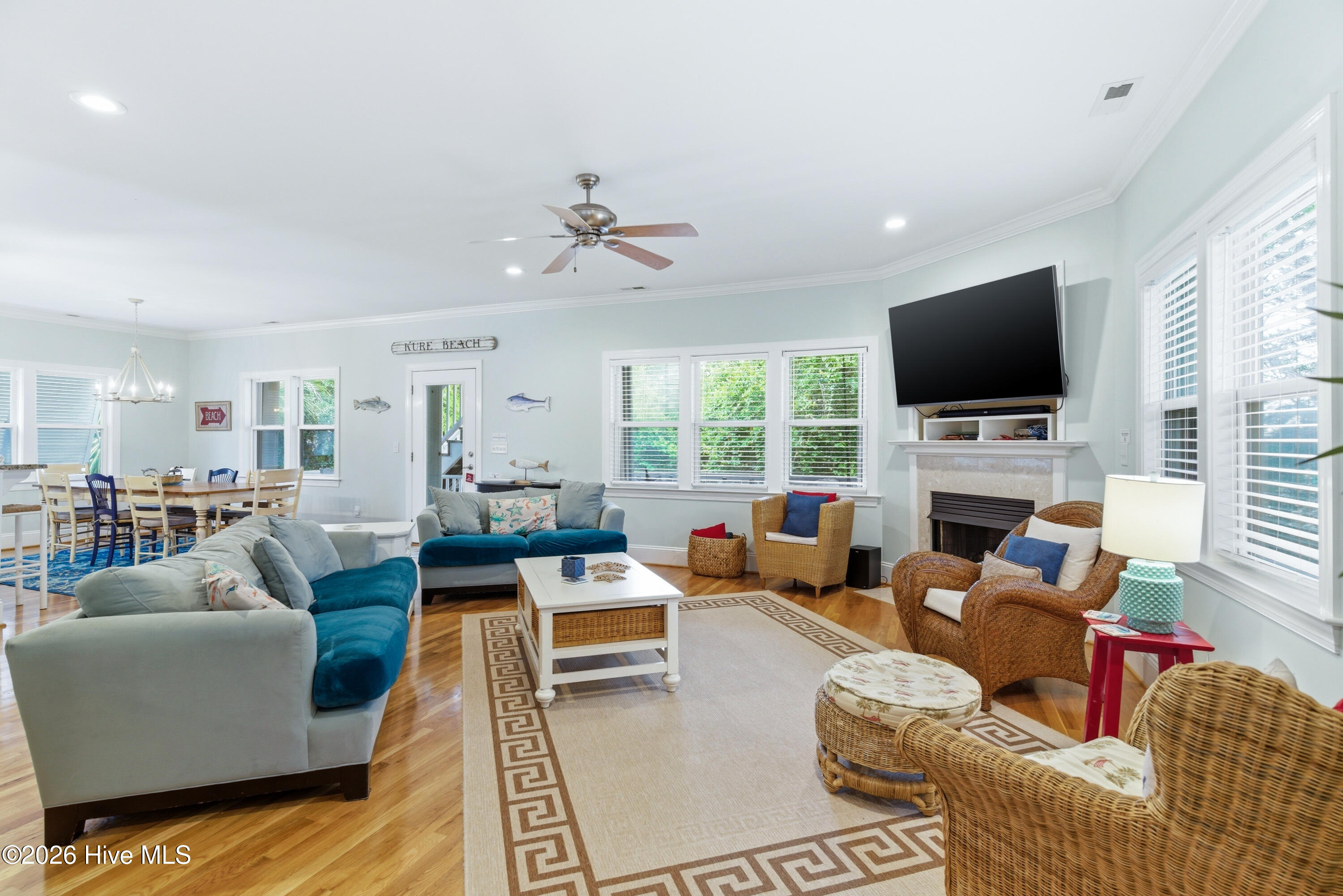 192 Seawatch Way Property Photo 8