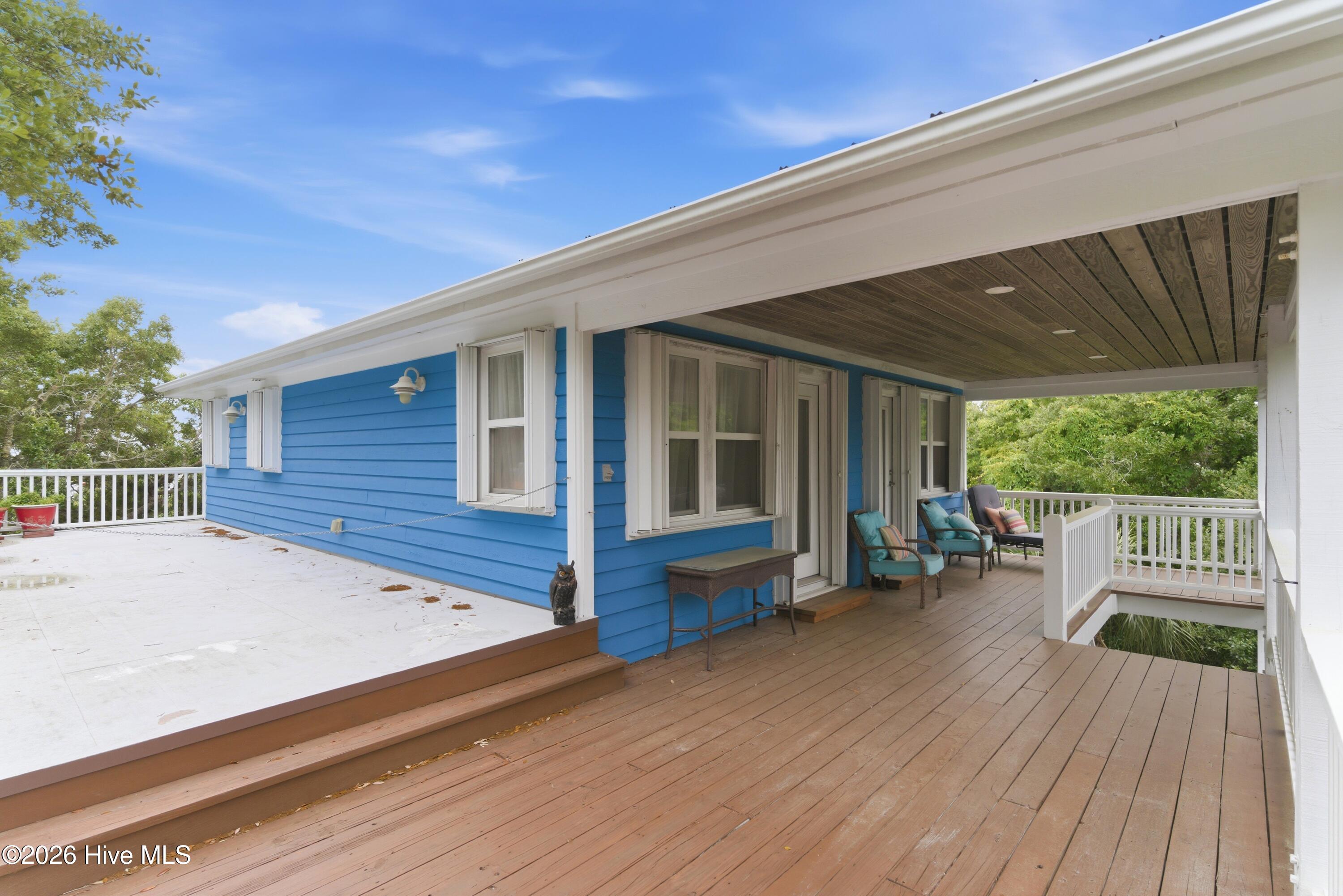 192 Seawatch Way Property Photo 44