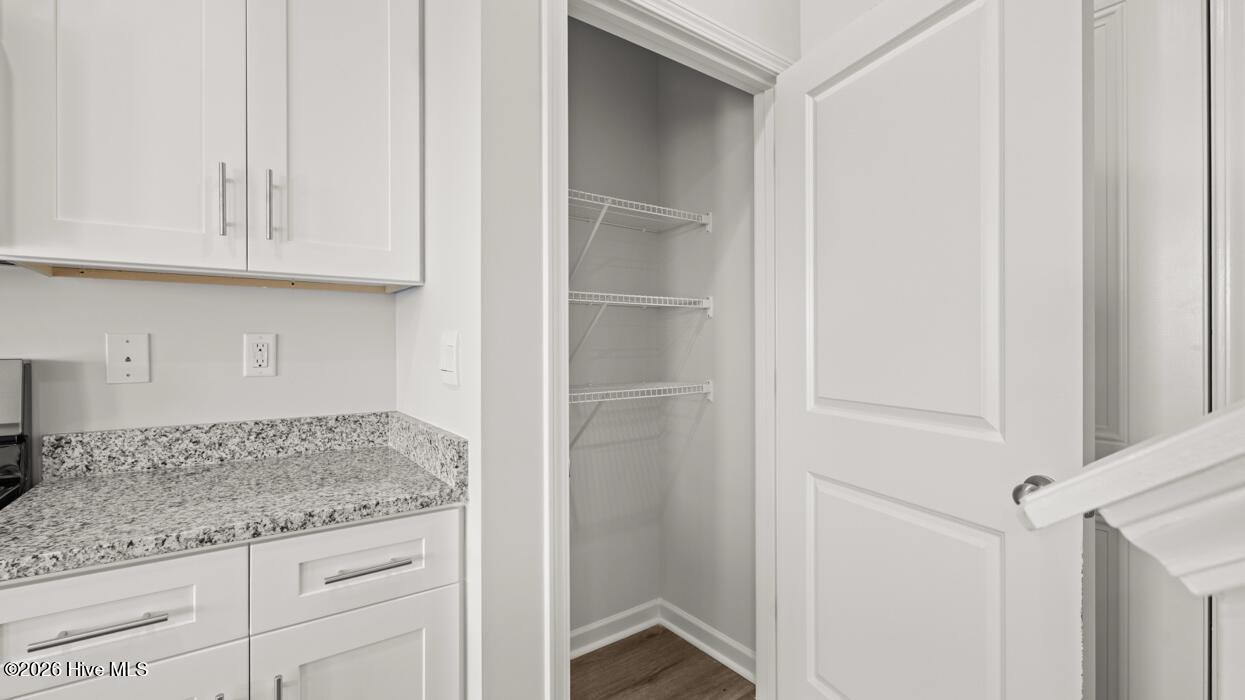 5191 Montana Loop Property Photo 13