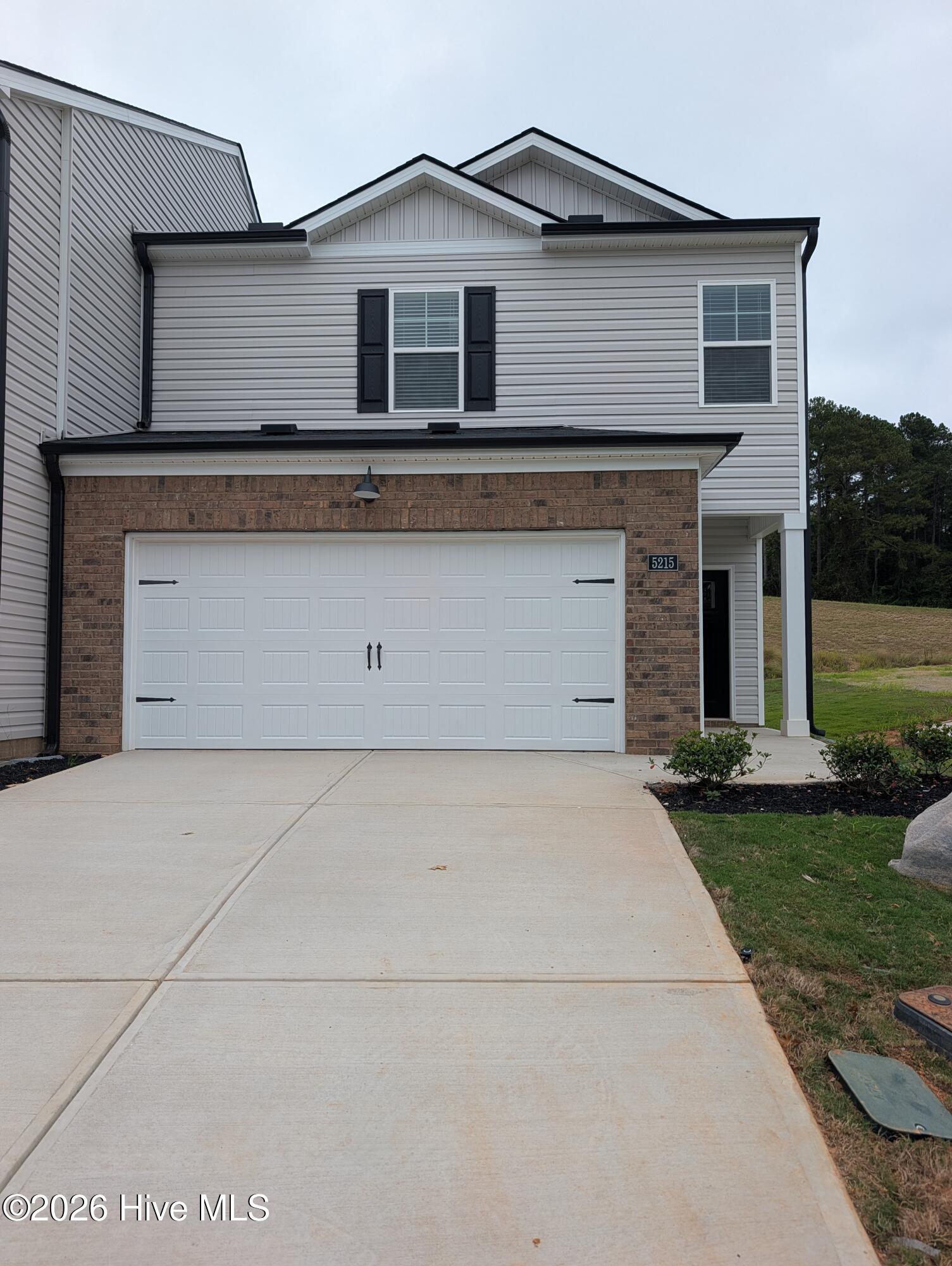 5215 Montana Loop Property Photo 1